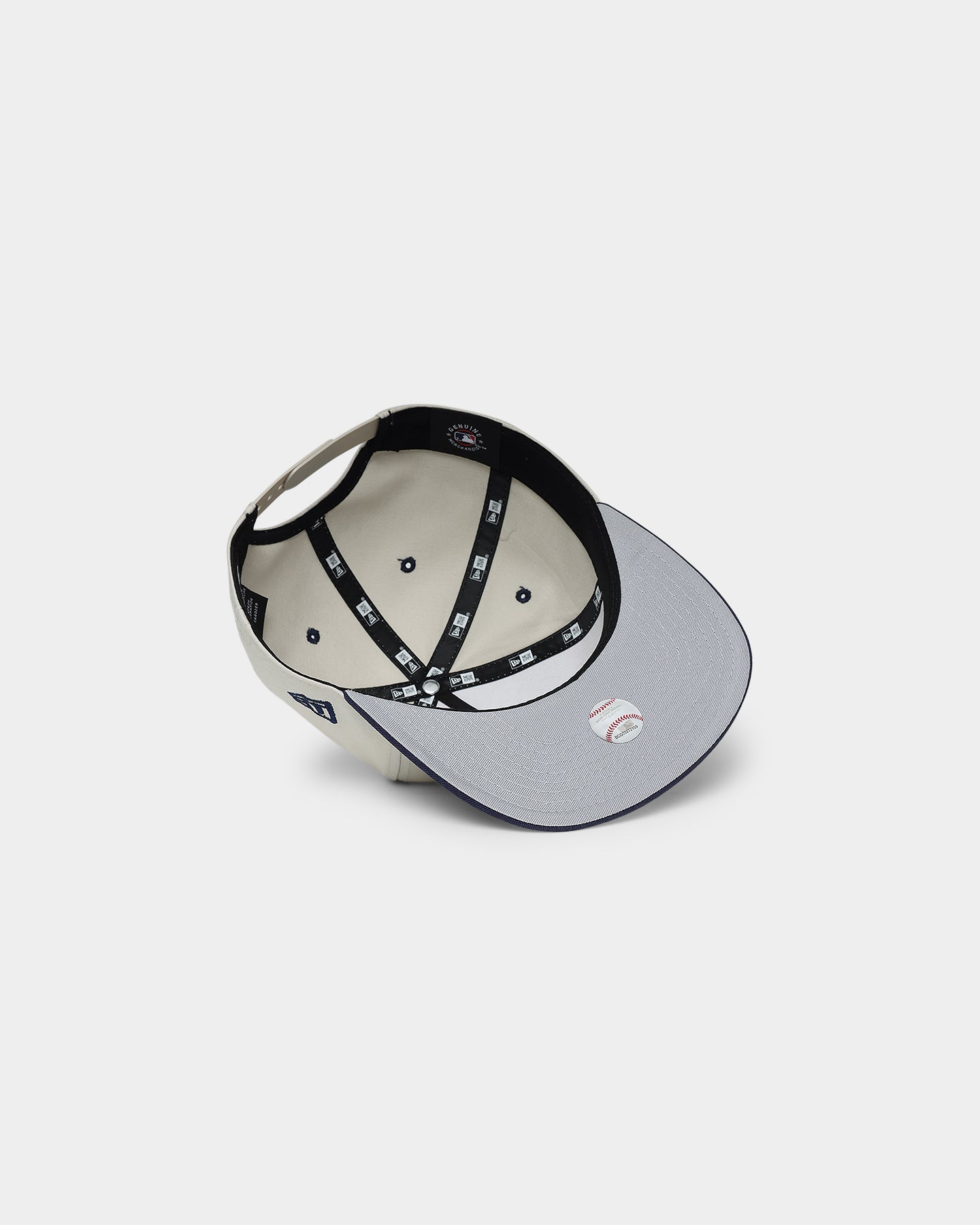 New Era New York Yankees Old Golfer Snapback Stone/Navy