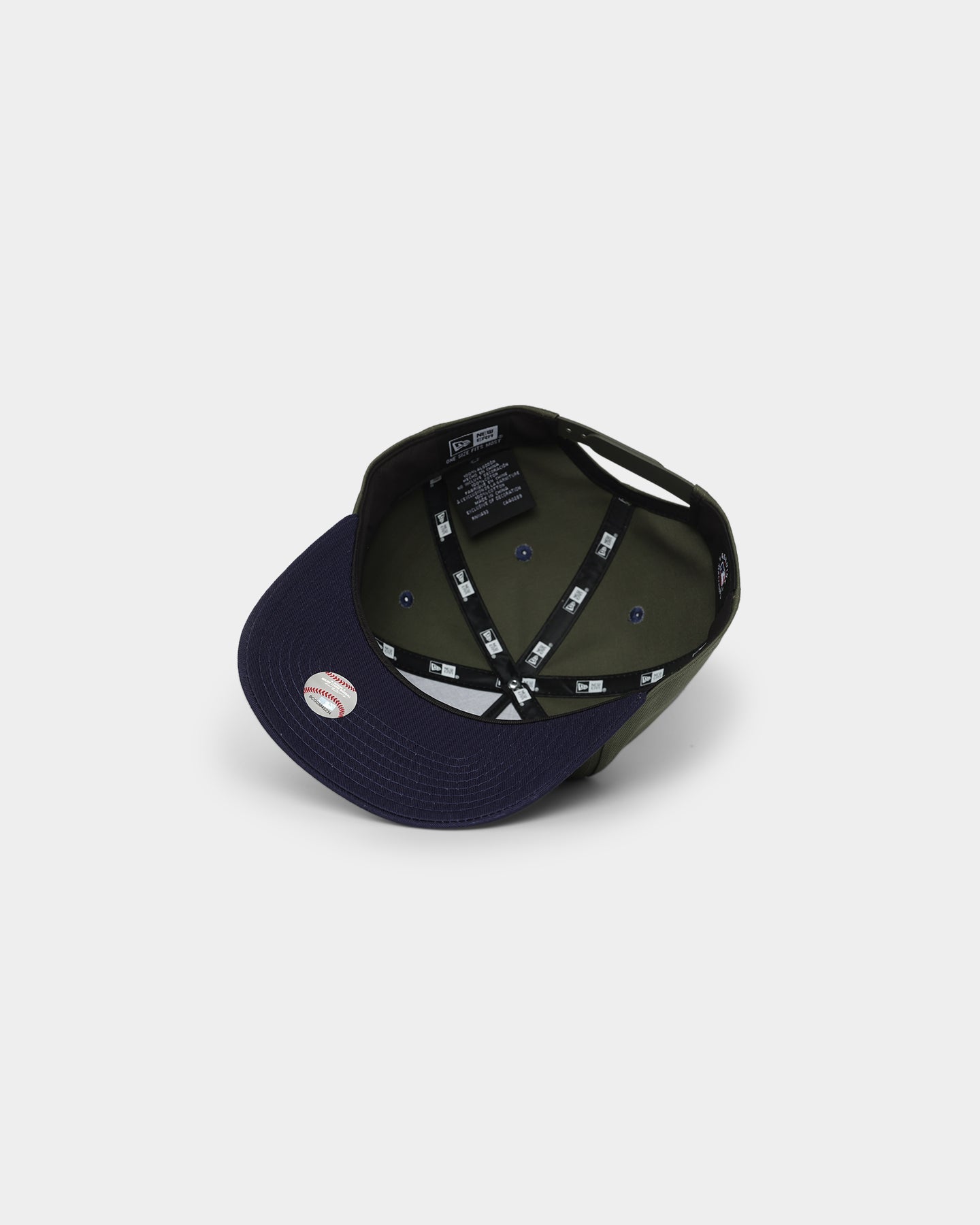 New Era New York Yankees Old Golfer Snapback Olive