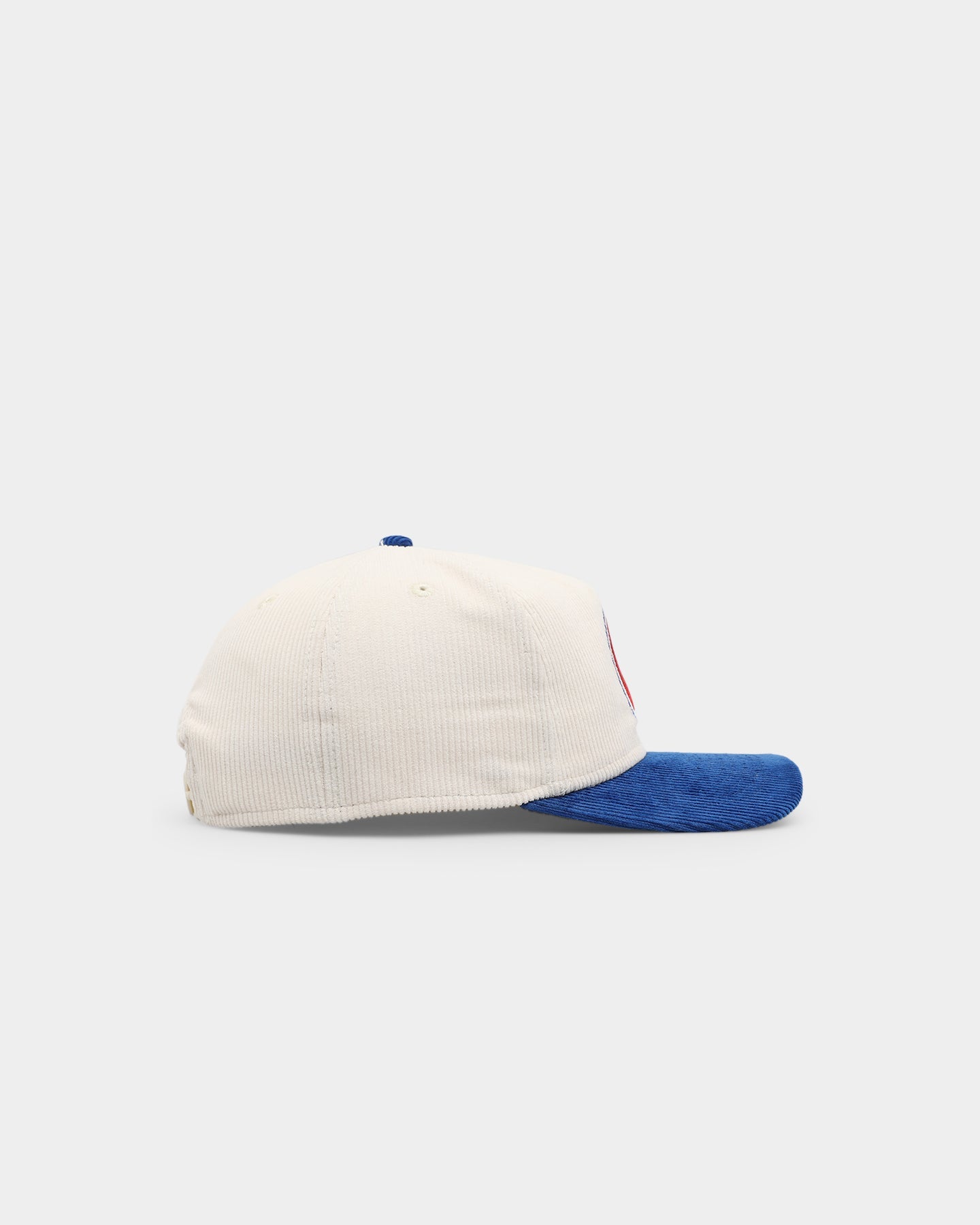 New Era Atlanta Braves 'Throwback Corduroy' Golfer Snapback White