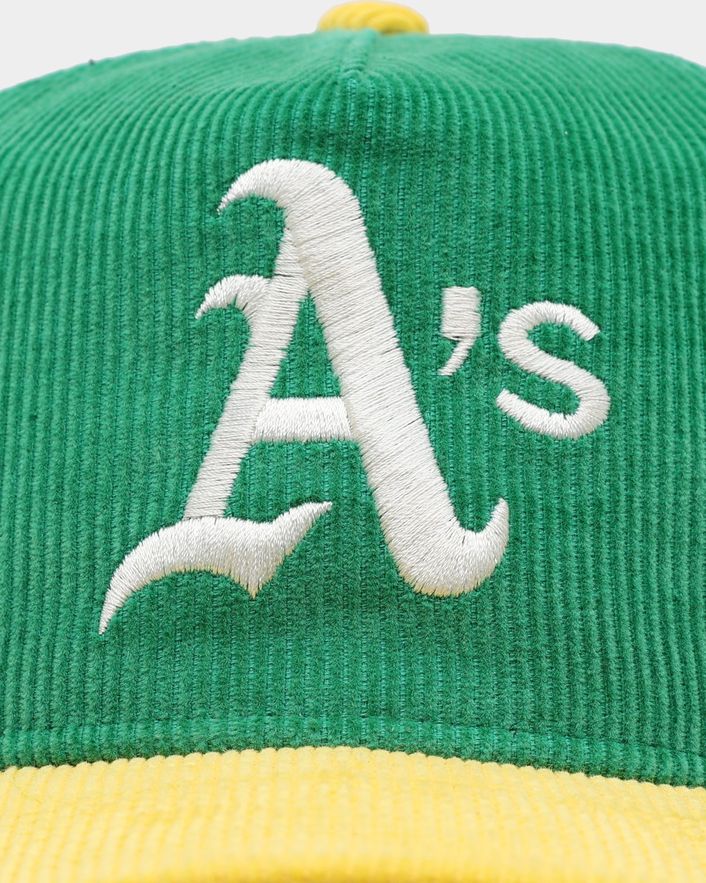 New Era Oakland Athletics 'Throwback Corduroy' Golfer Snapback Green