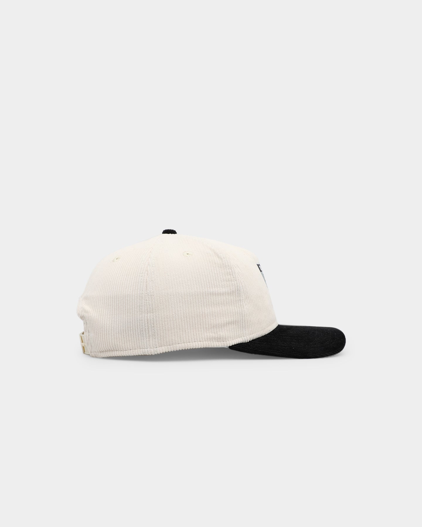 New Era Oakland Raiders 'Throwback Corduroy' Golfer Snapback White