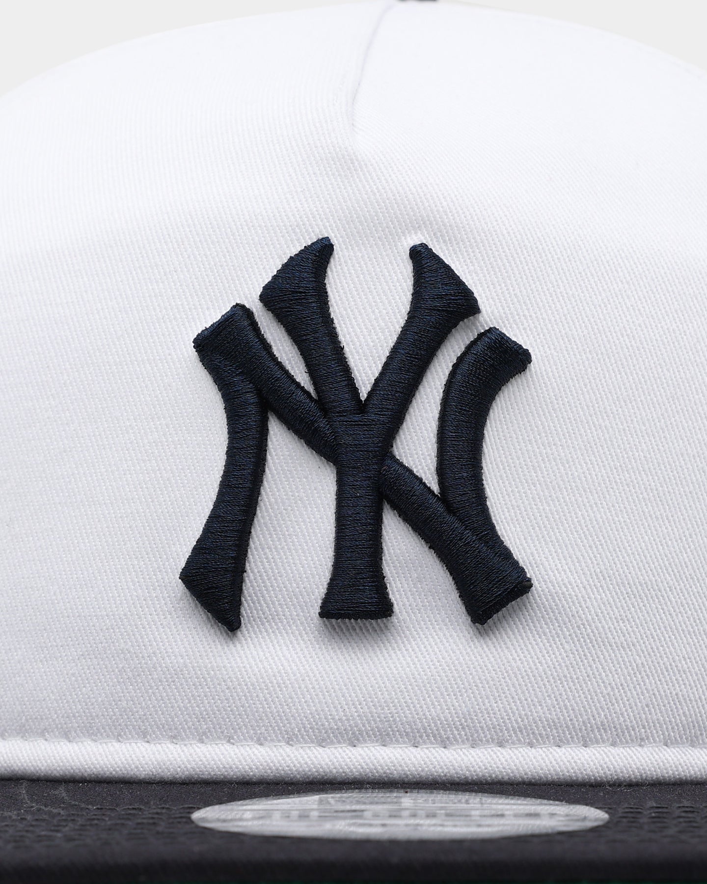 New Era New York Yankees 2-Tone Golfer Snapback White/Navy