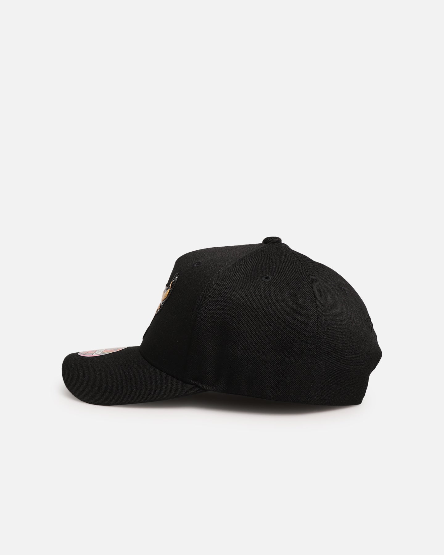 Mitchell & Ness Chicago Bulls 'Weald' Pro Pinch Snapback Black