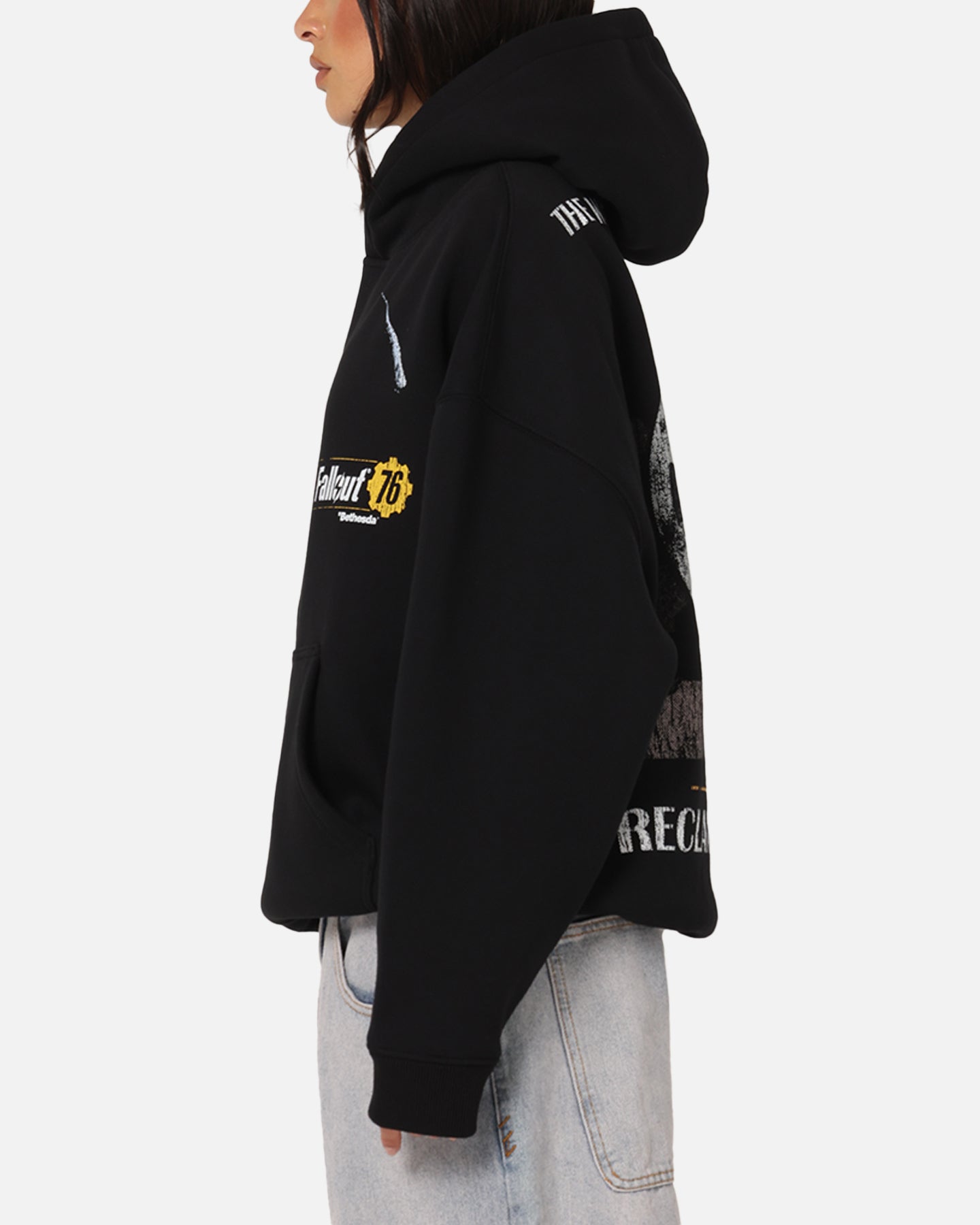 73 Studio X Fallout '76 Fallout Premium Hoodie Black