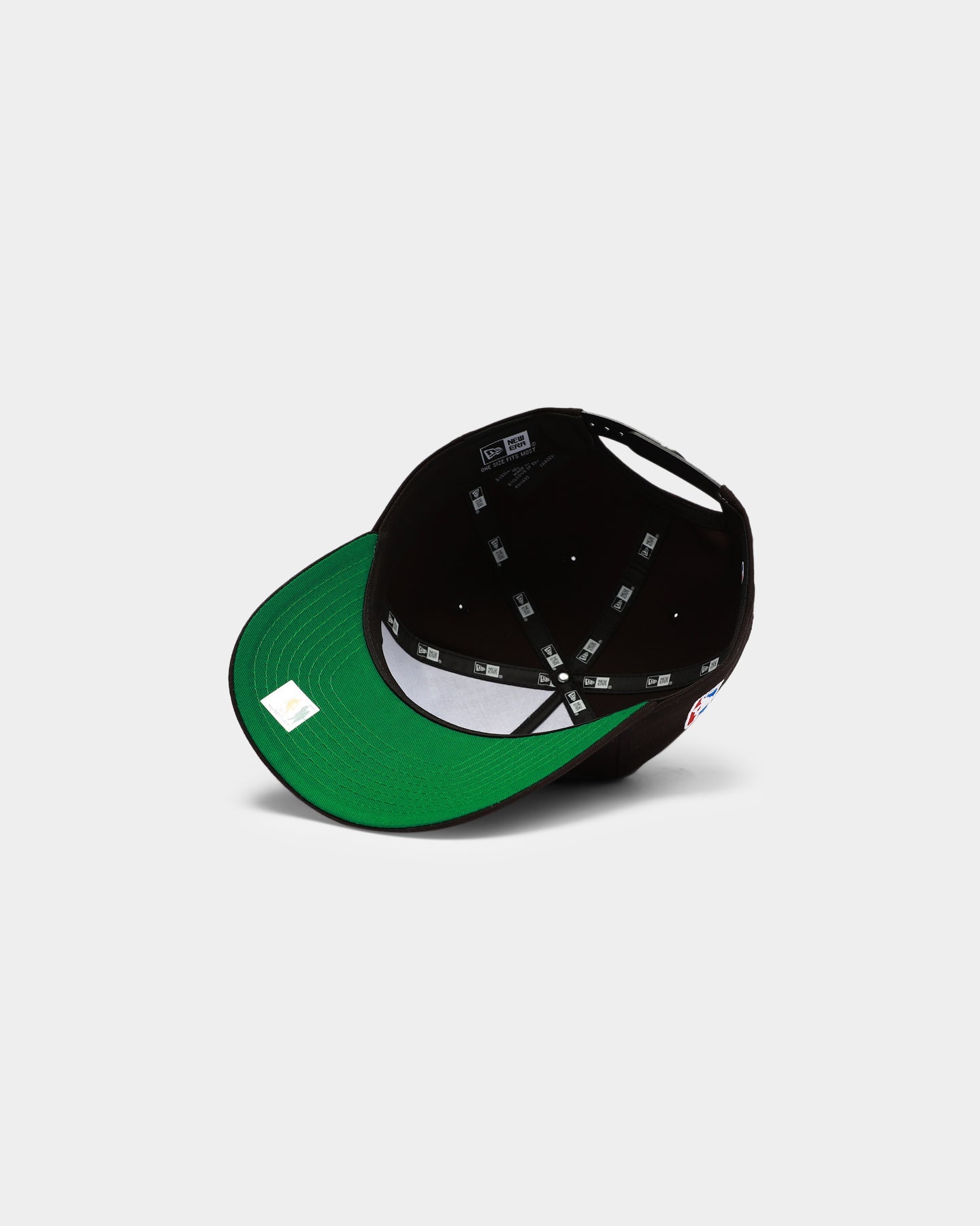 New Era Toronto Raptors Script Old Golfer Snapback Black