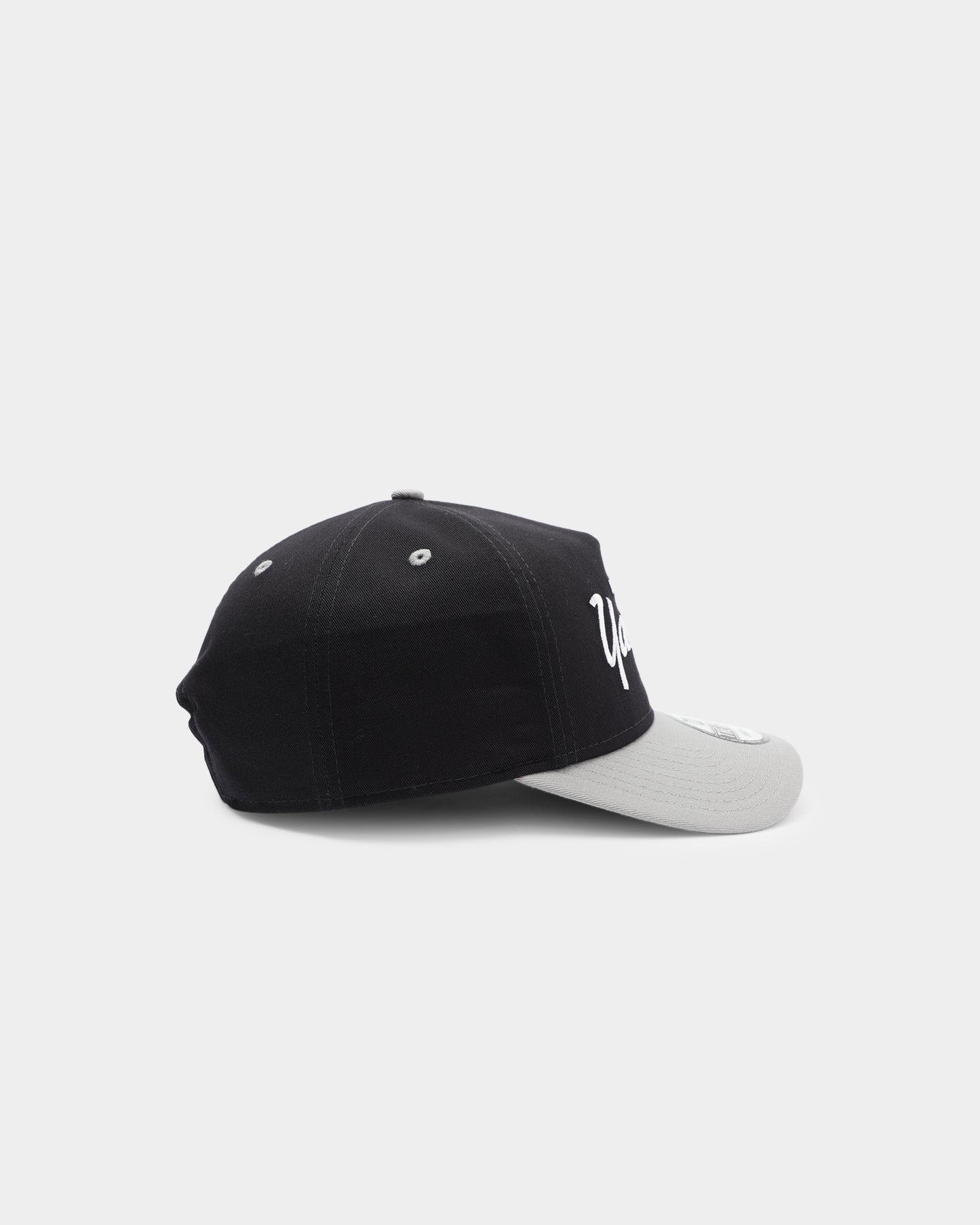 New Era New York Yankees 2-Tone Script Old Golfer Snapback Navy/Grey