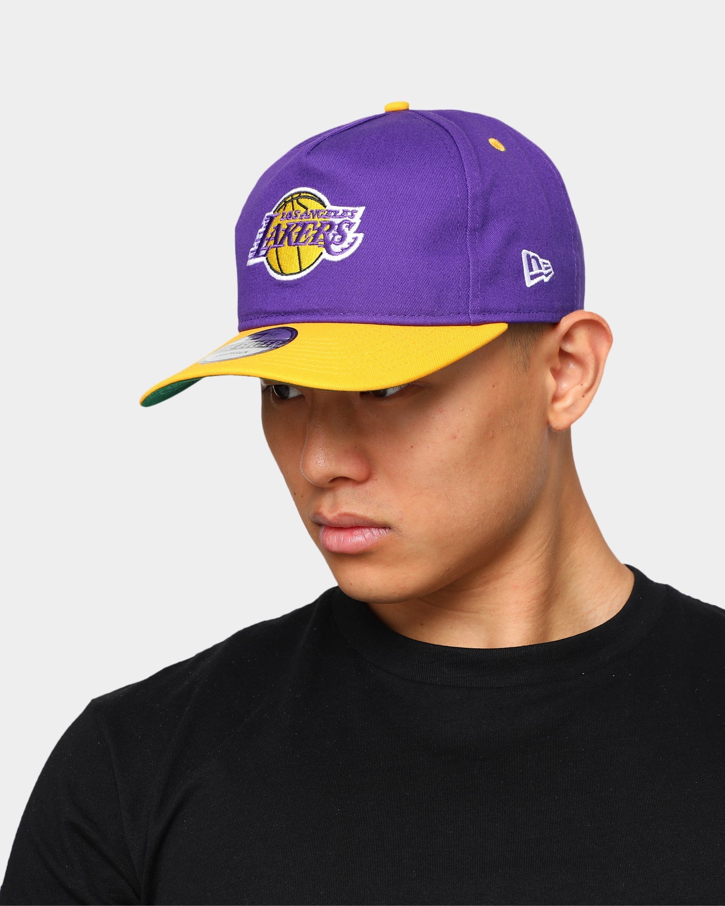 New Era Los Angeles Lakers Old Golfer Snapback Purple/Yellow
