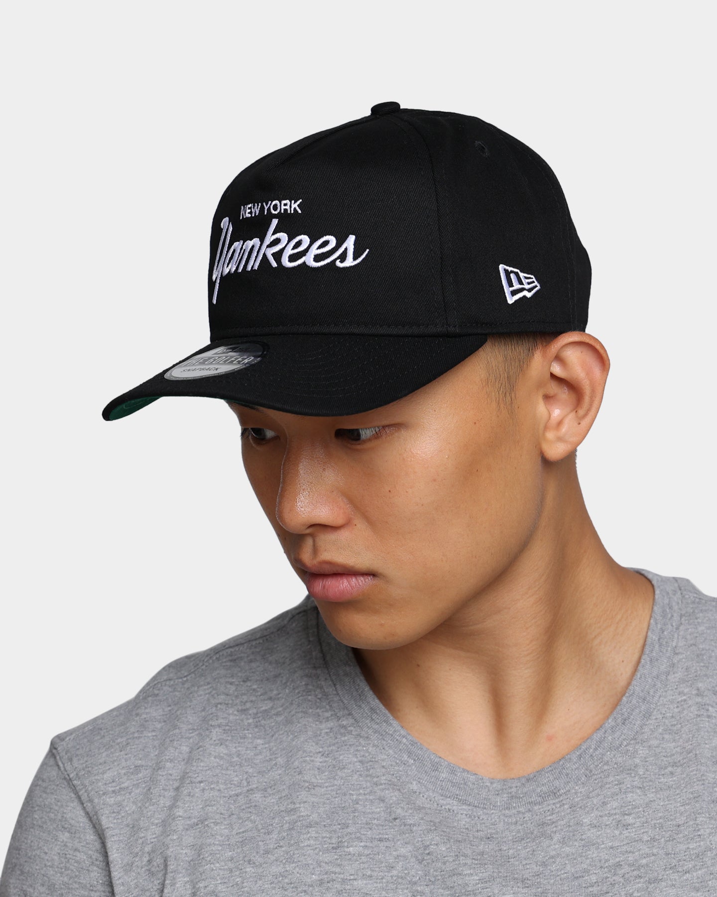 New Era New York Yankees Coach Script Old Golfer Snapback Black