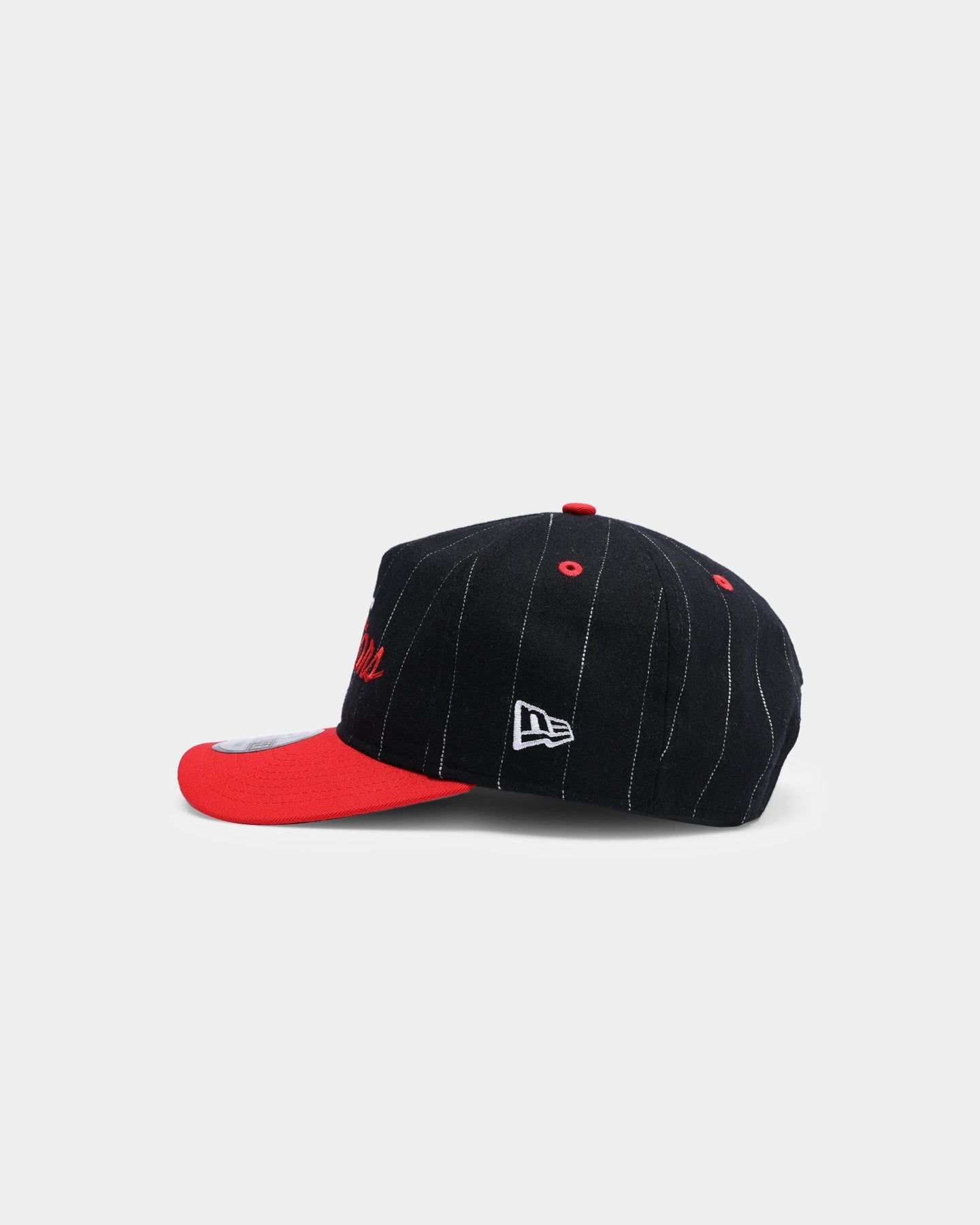 New Era Toronto Raptors Pinstripe 2 Tone Old Golfer Snapback Pinstripe