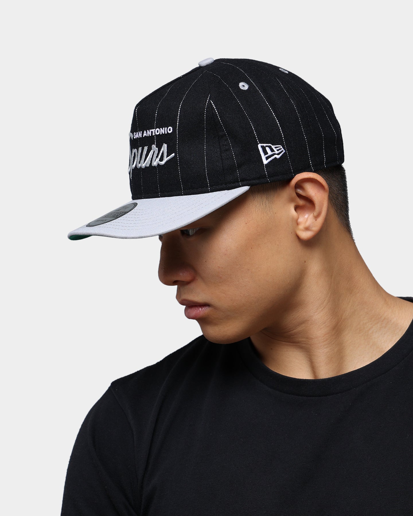 New Era San Antonio Spurs Pinstripe 2 Tone Old Golfer Snapback Pinstripe