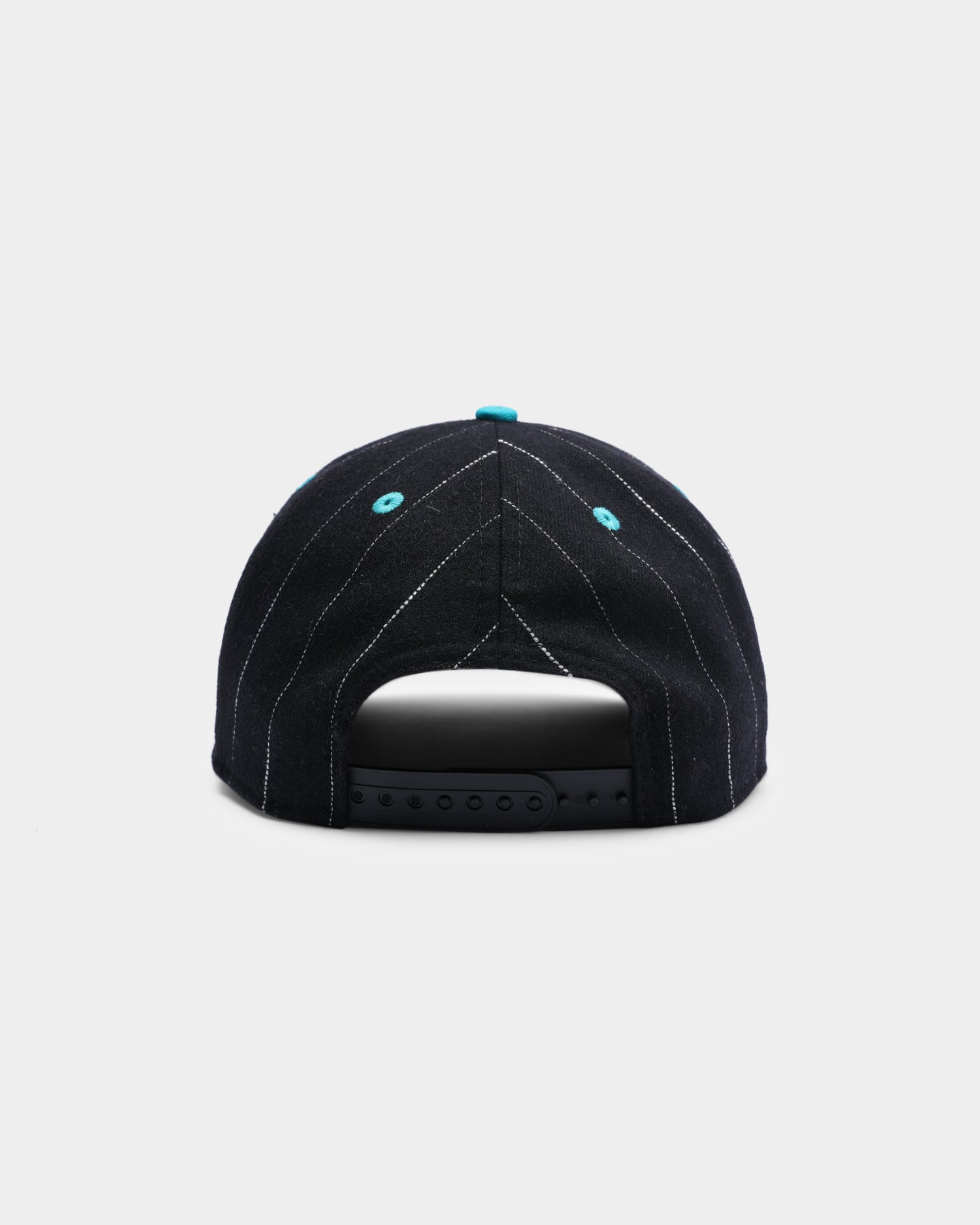 New Era Miami Dolphins Pinstripe 2 Tone Old Golfer Snapback Pinstripe