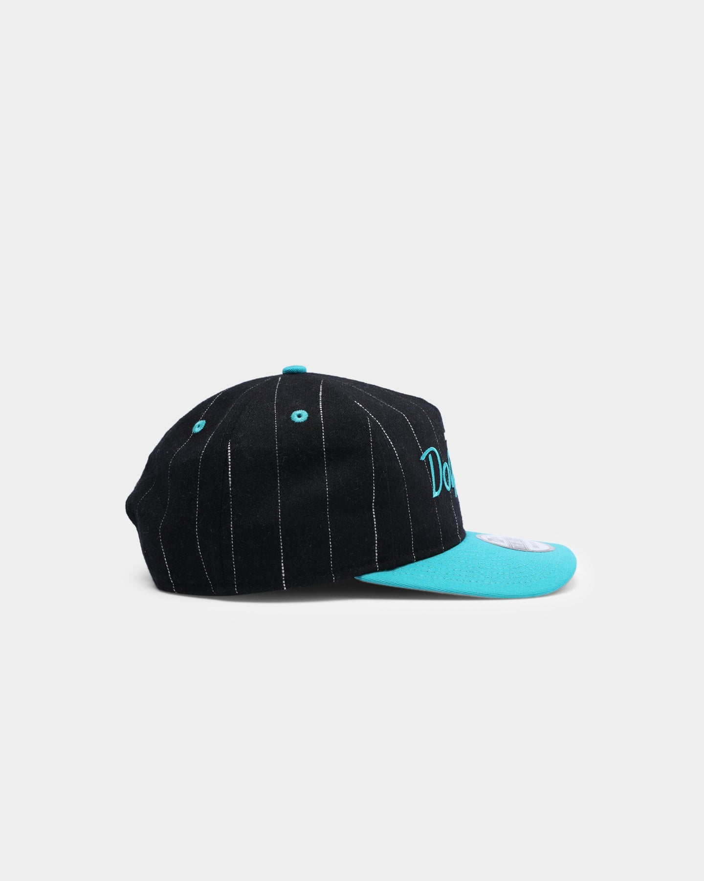 New Era Miami Dolphins Pinstripe 2 Tone Old Golfer Snapback Pinstripe
