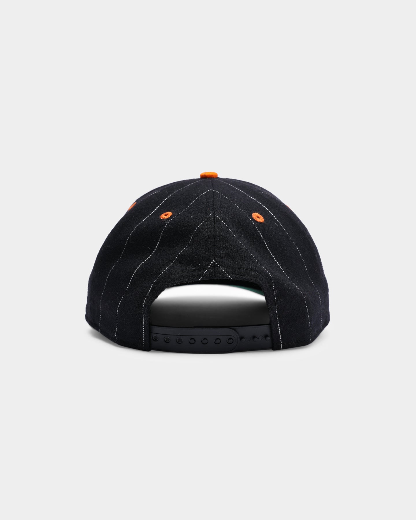 New Era Cincinnati Bengals Pinstripe 2 Tone Old Golfer Snapback Pinstripe