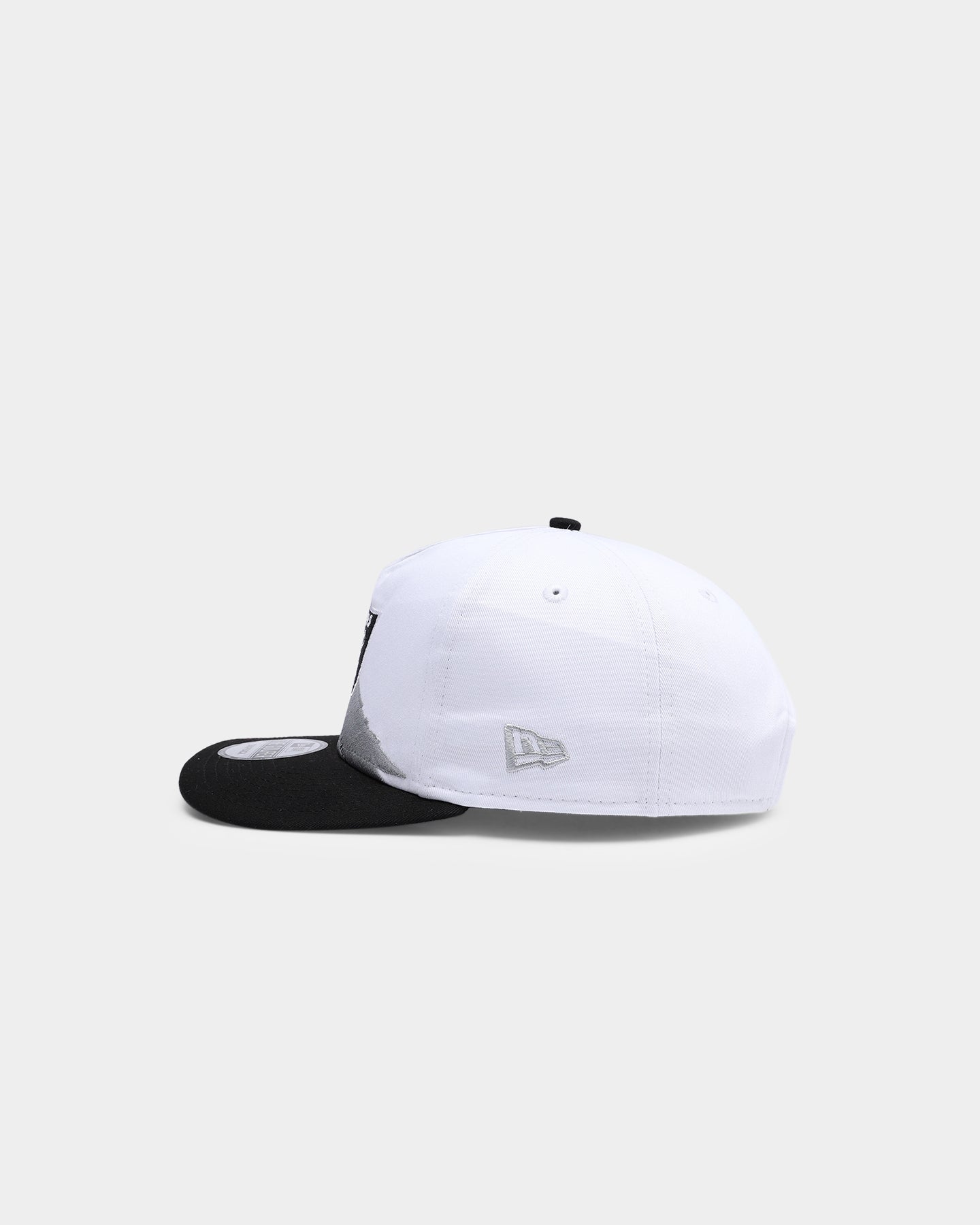 New Era Las Vegas Raiders Paint Stripe Old Golfer Snapback Paint Brush