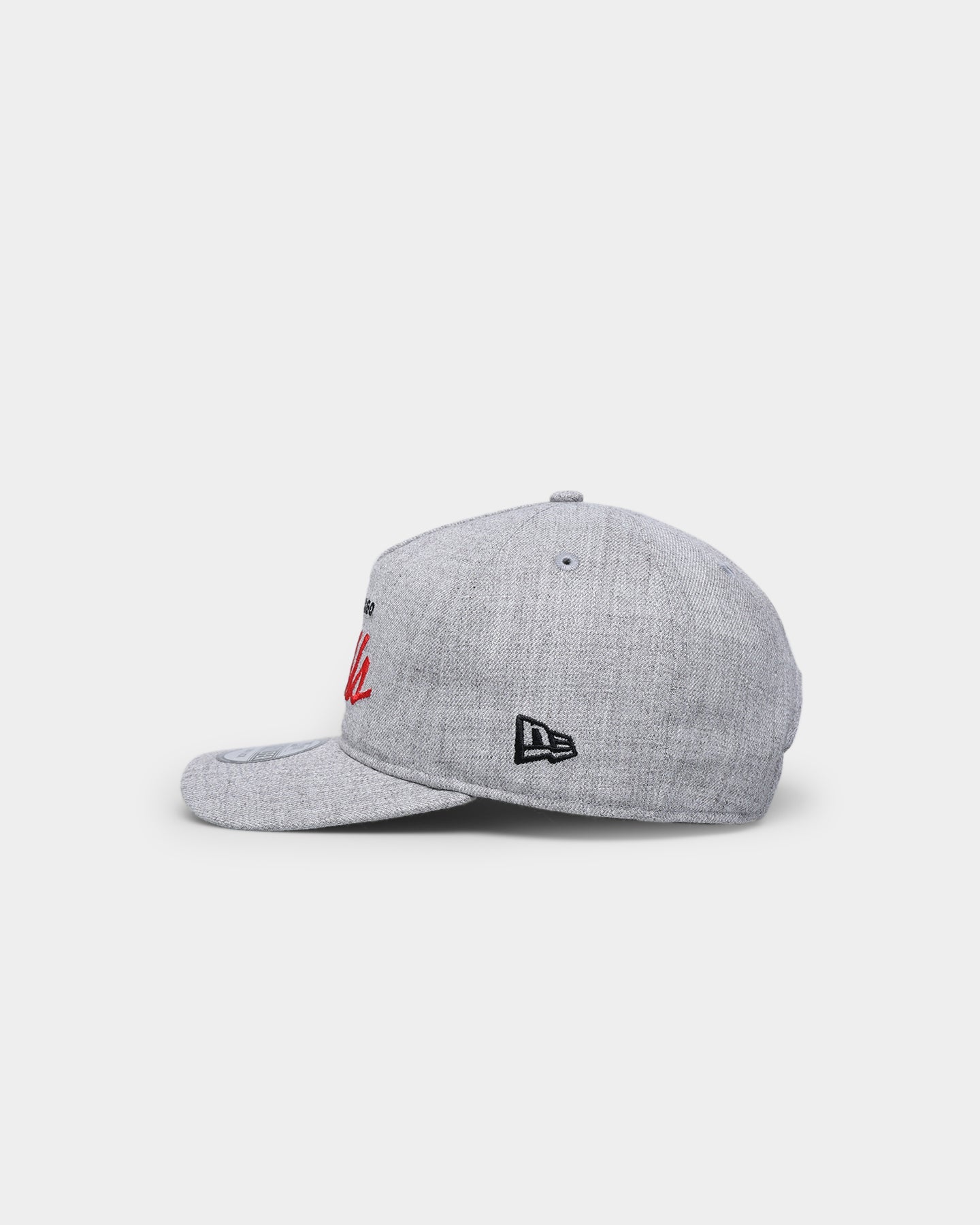 New Era Chicago Bulls Script Old Golfer Snapback Heather Grey
