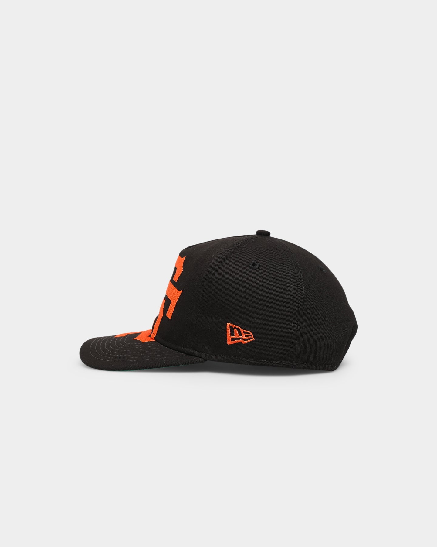 New Era San Francisco Giants 'Oversized Team Logo' Old Golfer Snapback Black/Orange