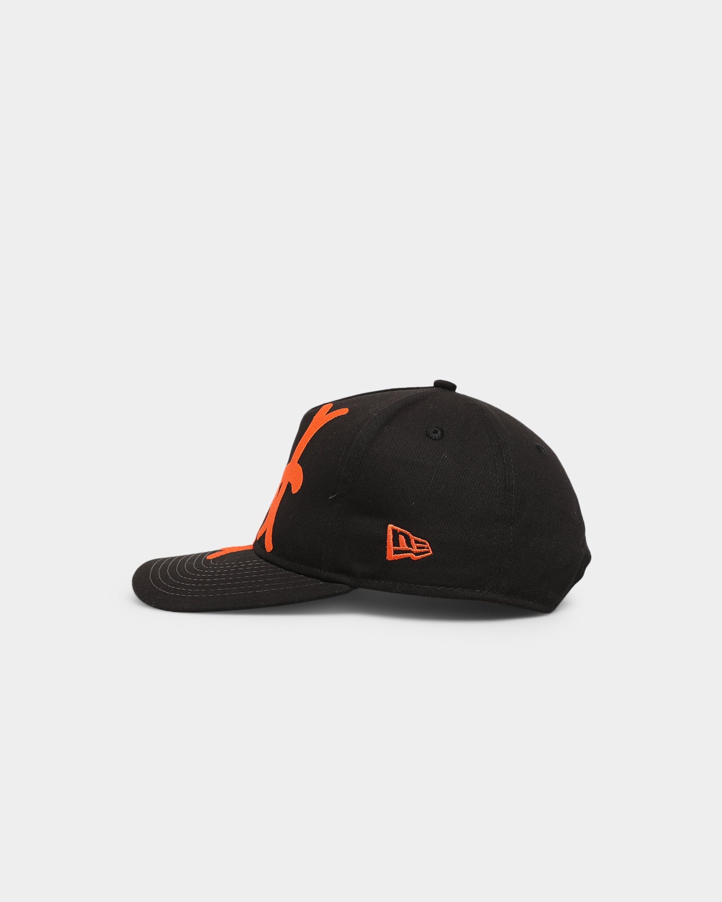 New Era New York Giants 'Oversized Team Logo' Old Golfer Snapback Black/Orange