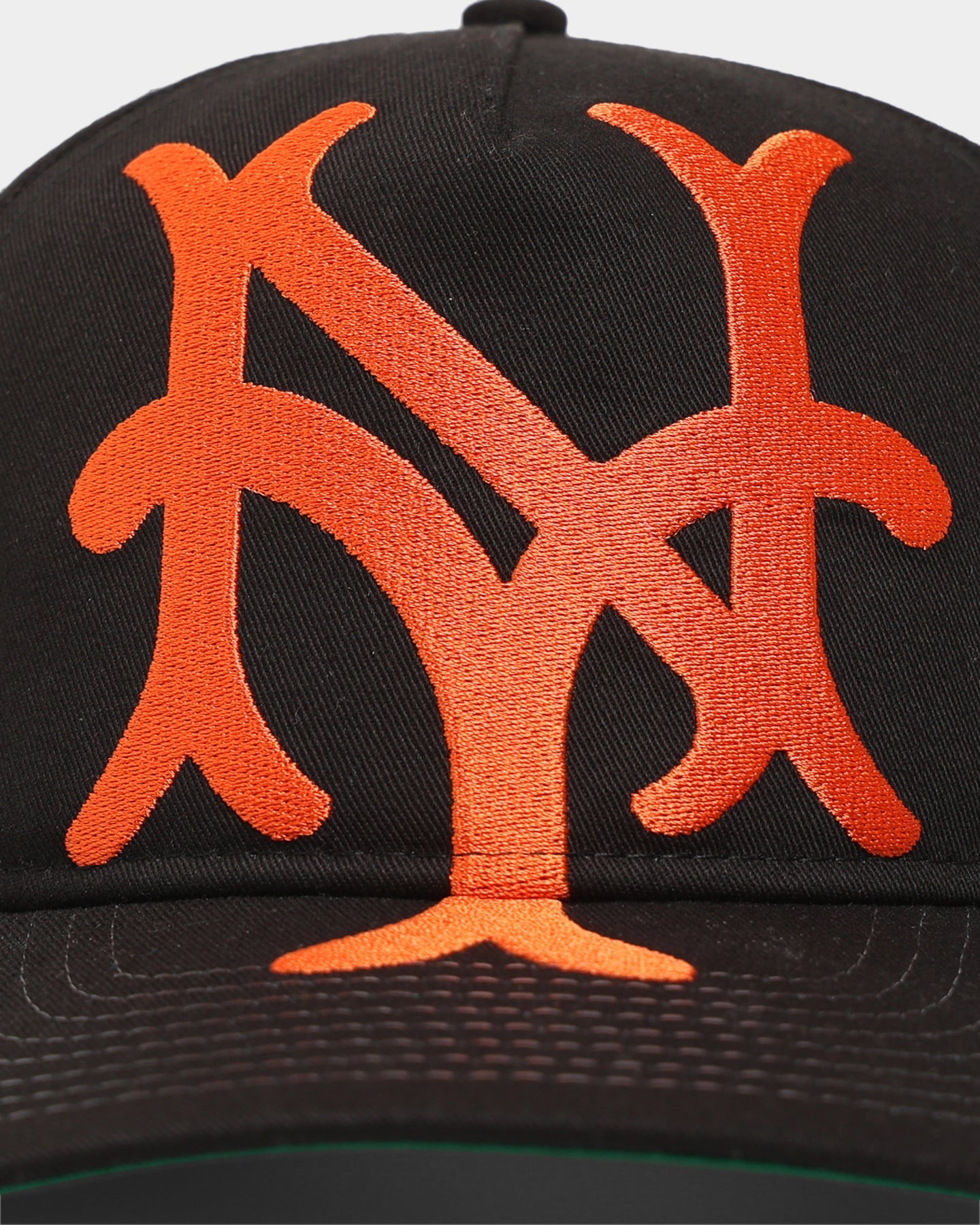 New Era New York Giants 'Oversized Team Logo' Old Golfer Snapback Black/Orange