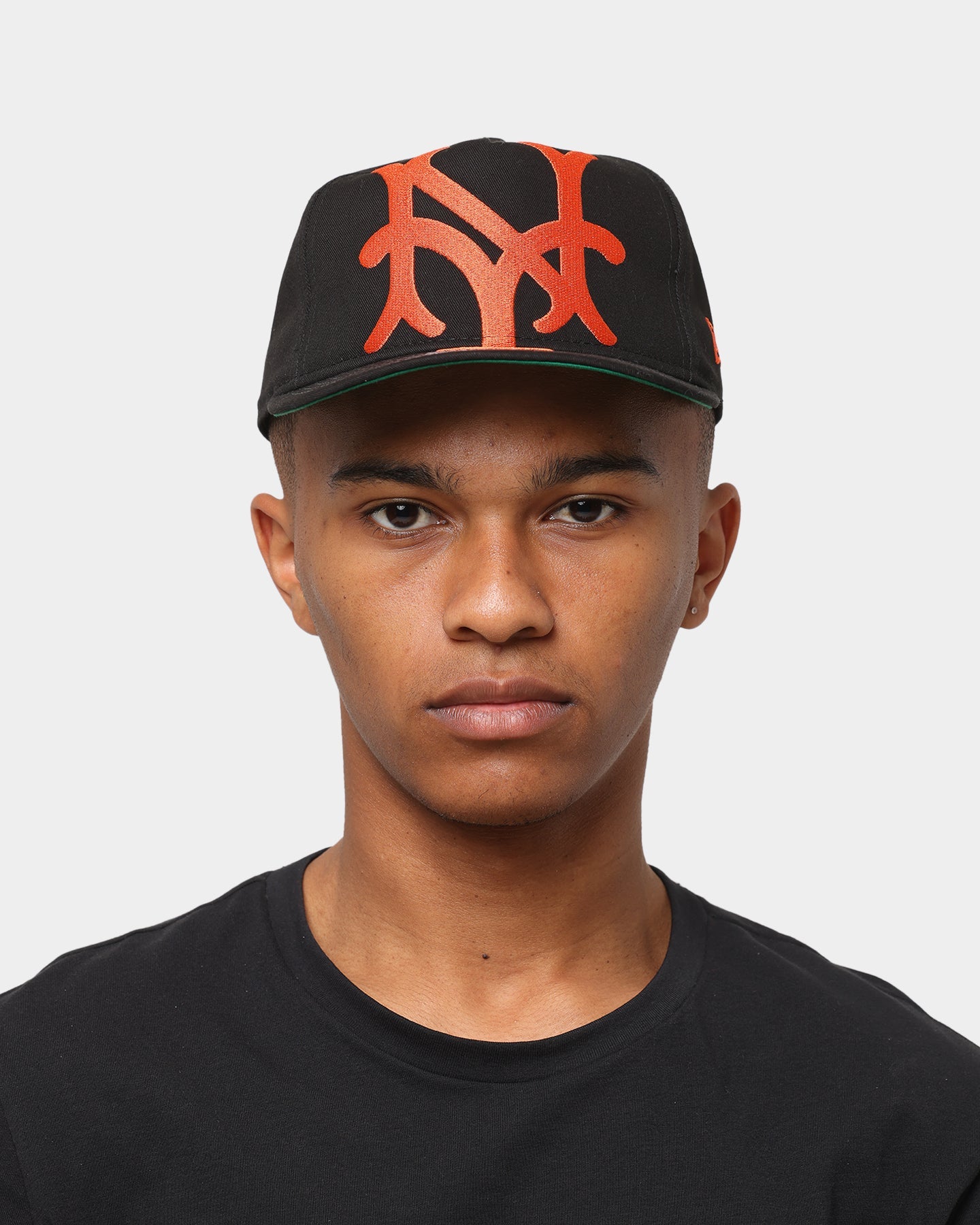 New Era New York Giants 'Oversized Team Logo' Old Golfer Snapback Black/Orange