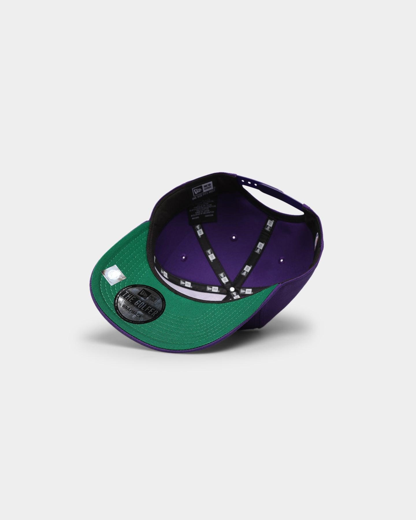 New Era Los Angeles Lakers 'Oversized Team Logo' Old Golfer Snapback Purple/Yellow