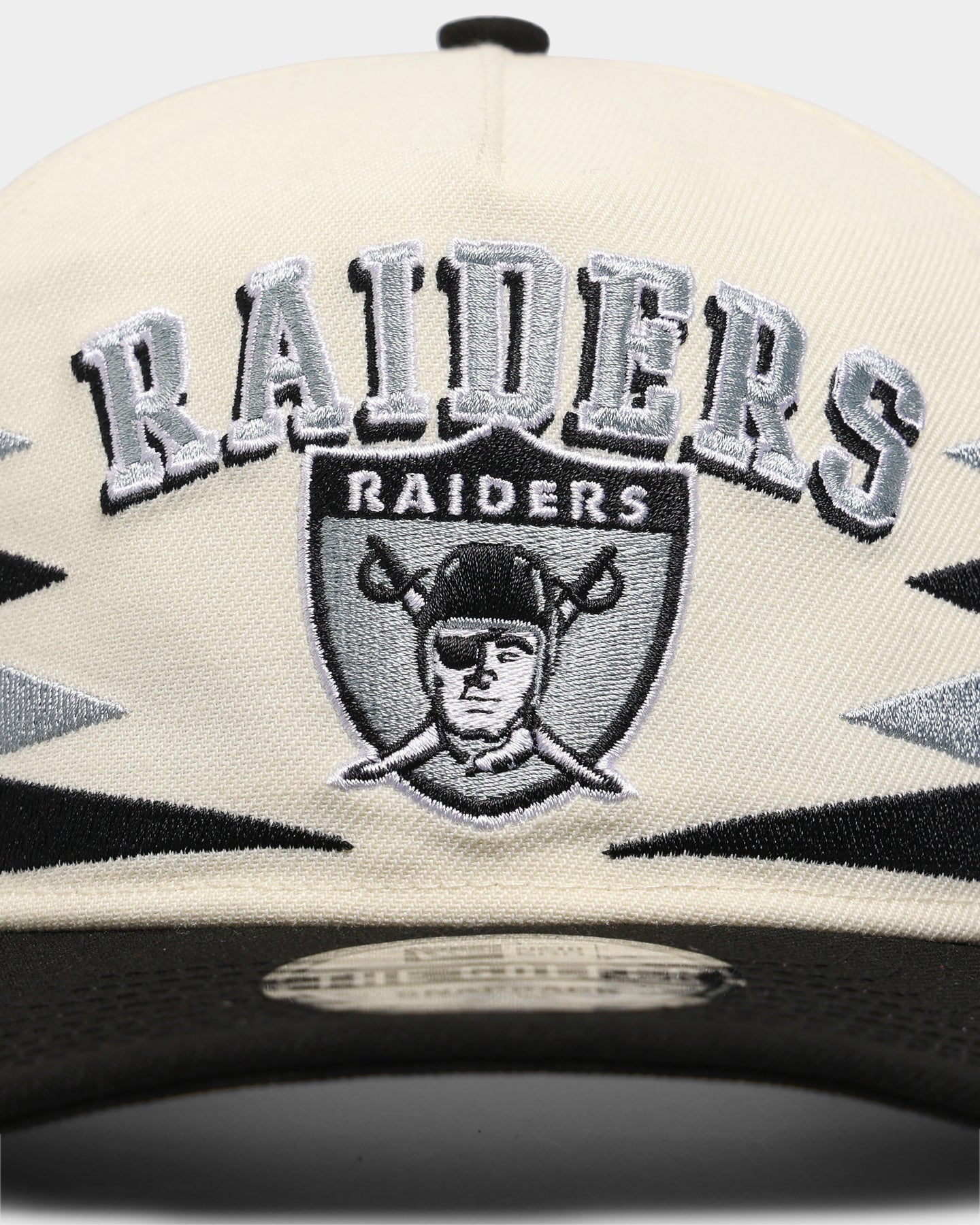 New Era Raiders "Off-White Diamond" Old Golfer Snapback White/Black