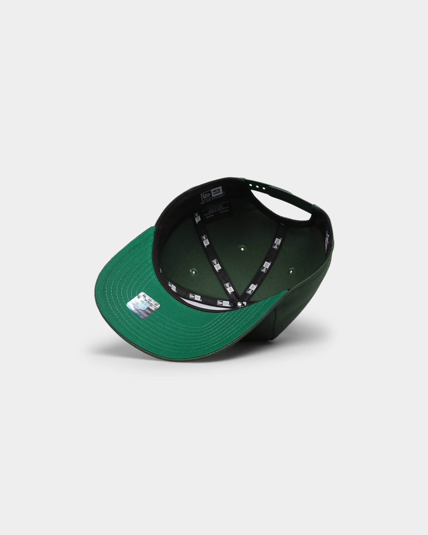 New Era Green Bay Packers Throwback Logo Old Golfer Snapback OTC/Kelly Green