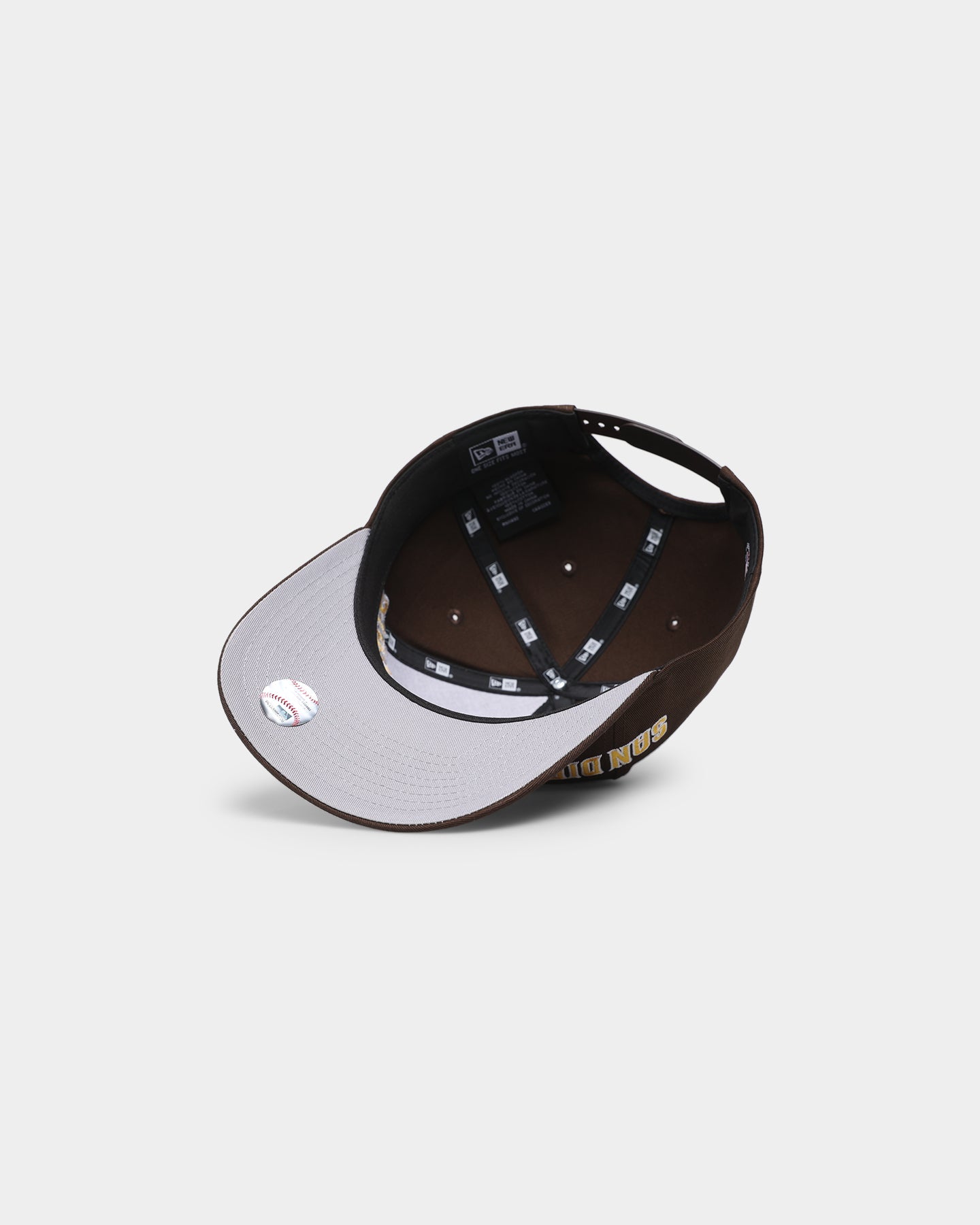 New Era San Diego Padres 'Shadow Team Logo' Old Golfer Snapback Original Team Colours