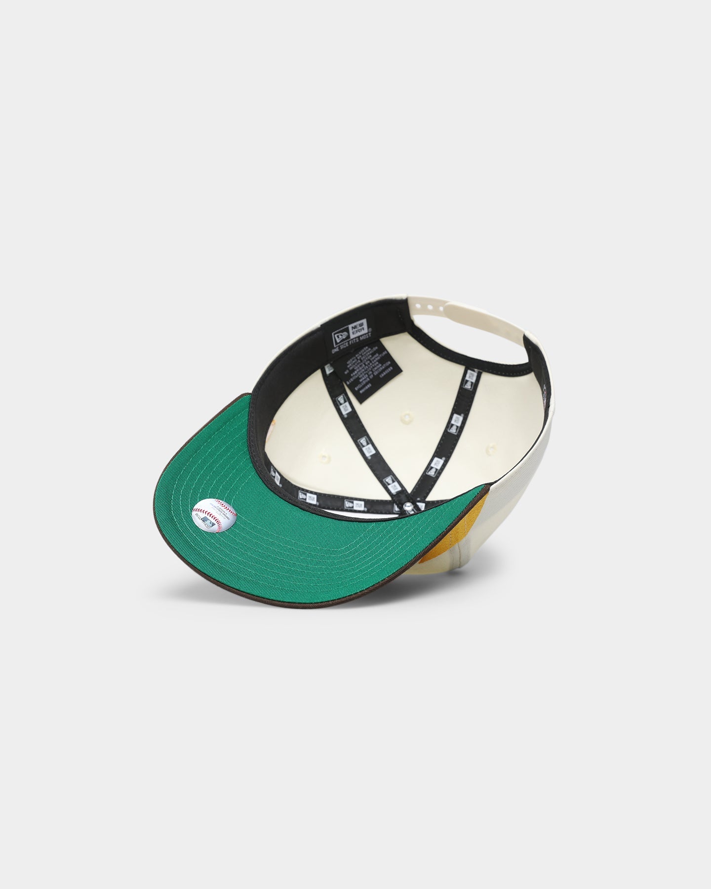 New Era San Diego Padres 'Sharktooth Design' Old Golfer Snapback OTC/Sharktooth
