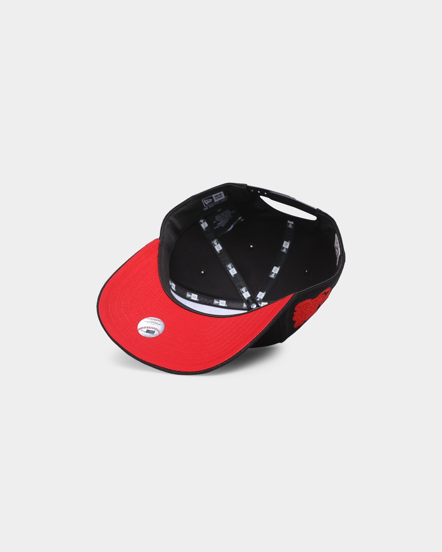 New Era Pittsburgh Pirates 'Red Carpet' Old Golfer Snapback Black/Red