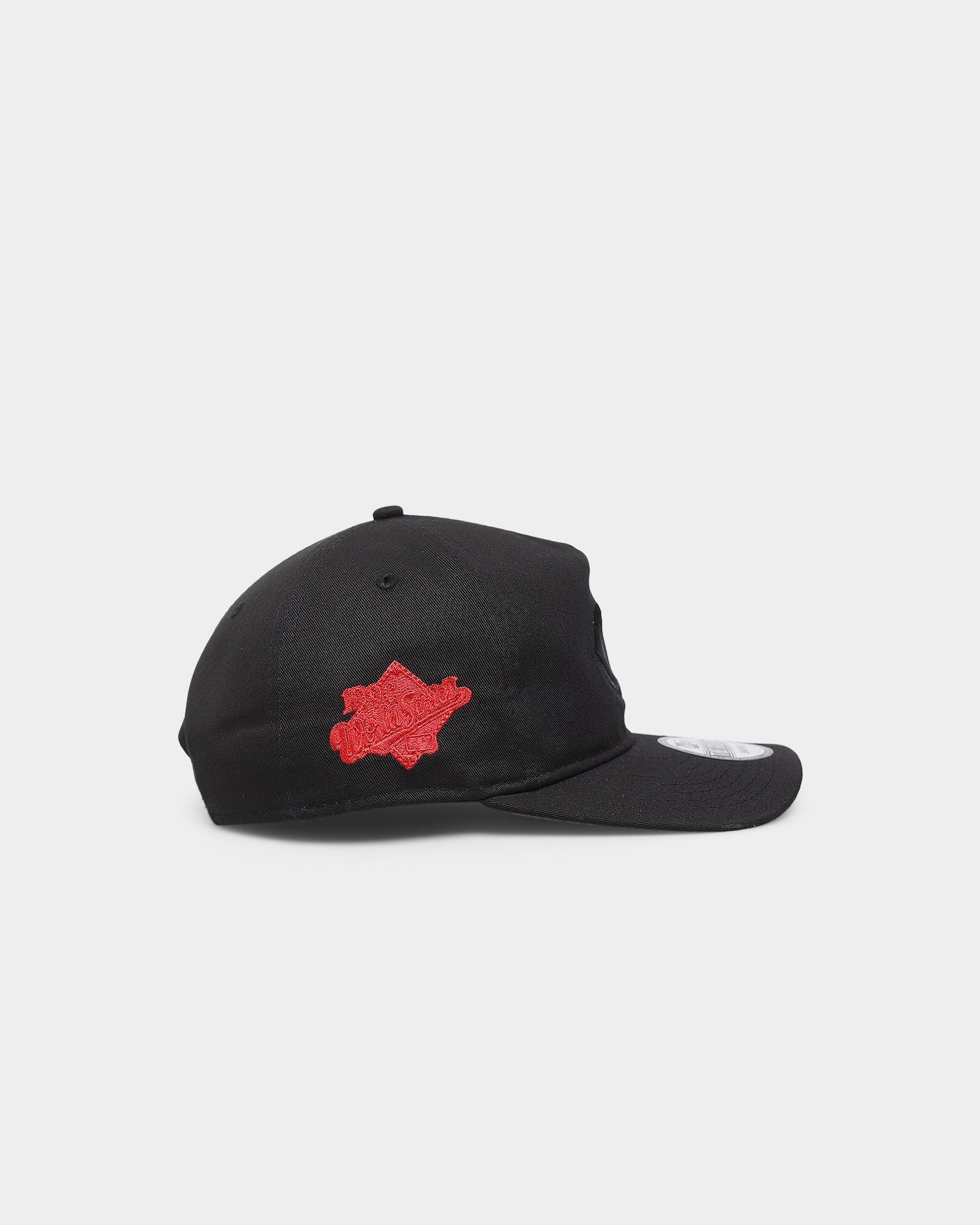 New Era Cincinnati Reds 'Red Carpet' Old Golfer Snapback Black/Red