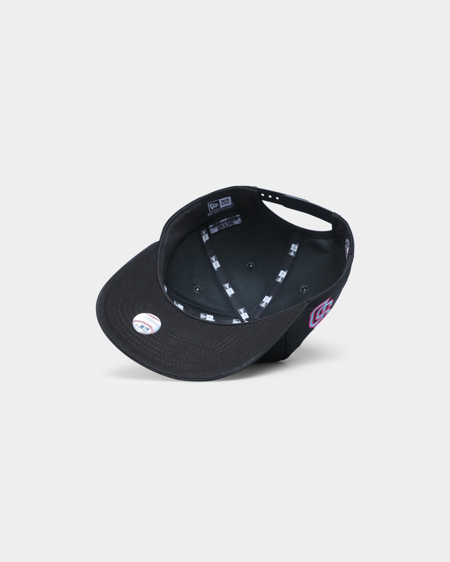 New Era San Diego Padres 'Neon Nights' Prolight Old Golfer Snapback Black/Neon
