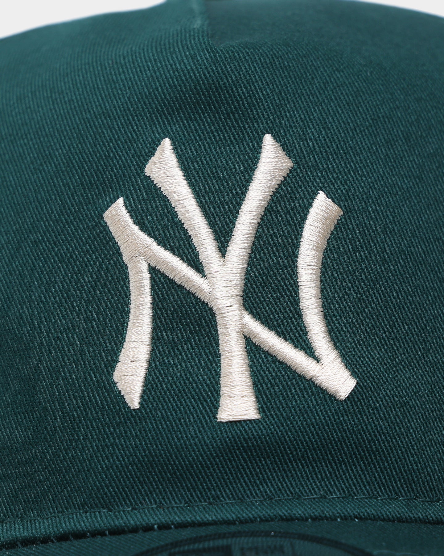 New Era New York Yankees 'Green & Cream' Old Golfer Snapback Dark Green