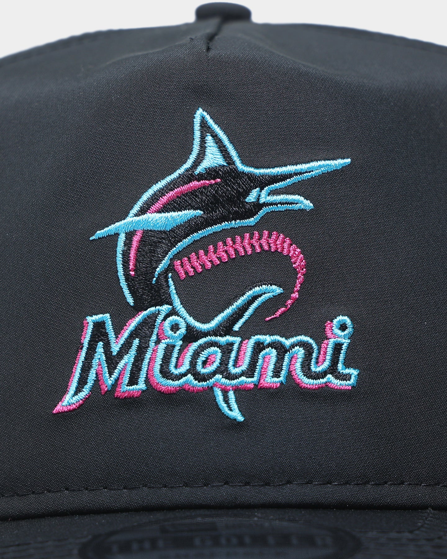 New Era Miami Marlins 'Neon Nights' Prolight Old Golfer Snapback Black/Neon