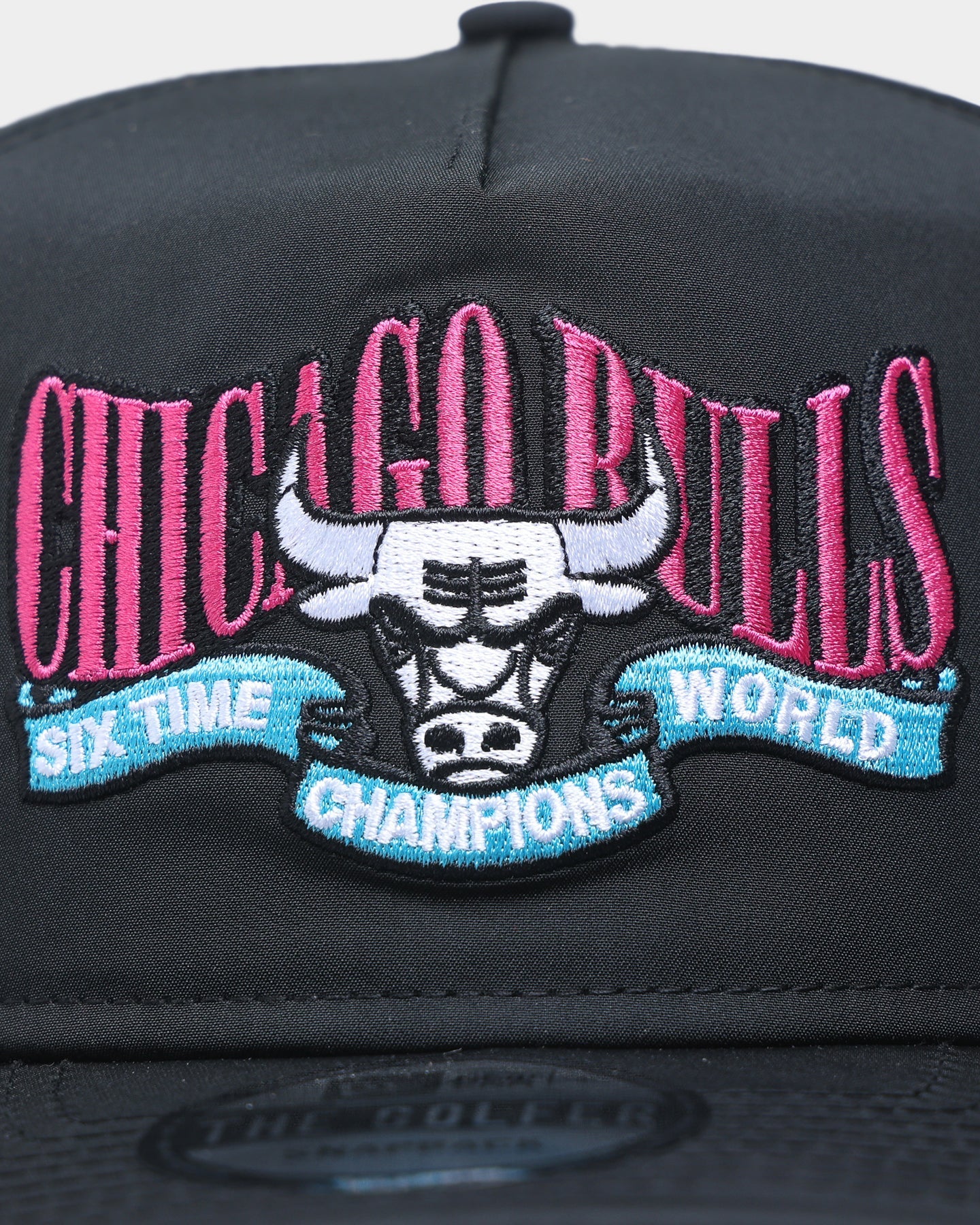 New Era Chicago Bulls 'Neon Nights' Prolight Old Golfer Snapback Black/Neon