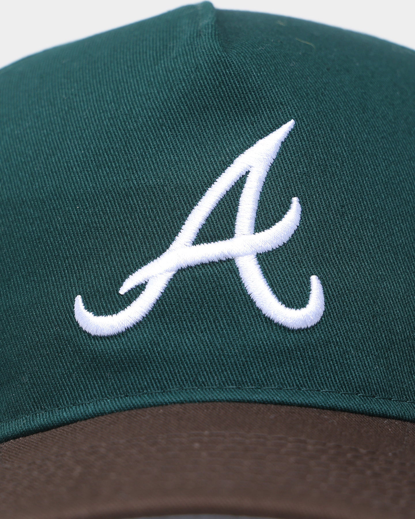 New Era Atlanta Braves 'Beef & Broccoli' Old Golfer Snapback Green/Brown