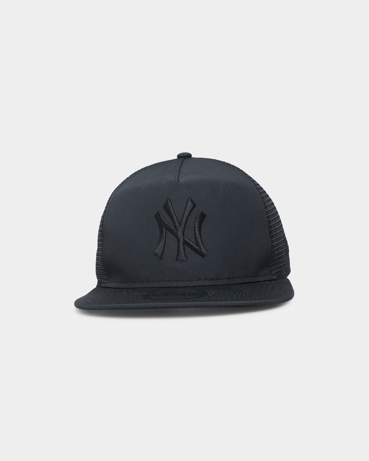 New Era New York Yankees Trucker Golfer Snapback Black/Black