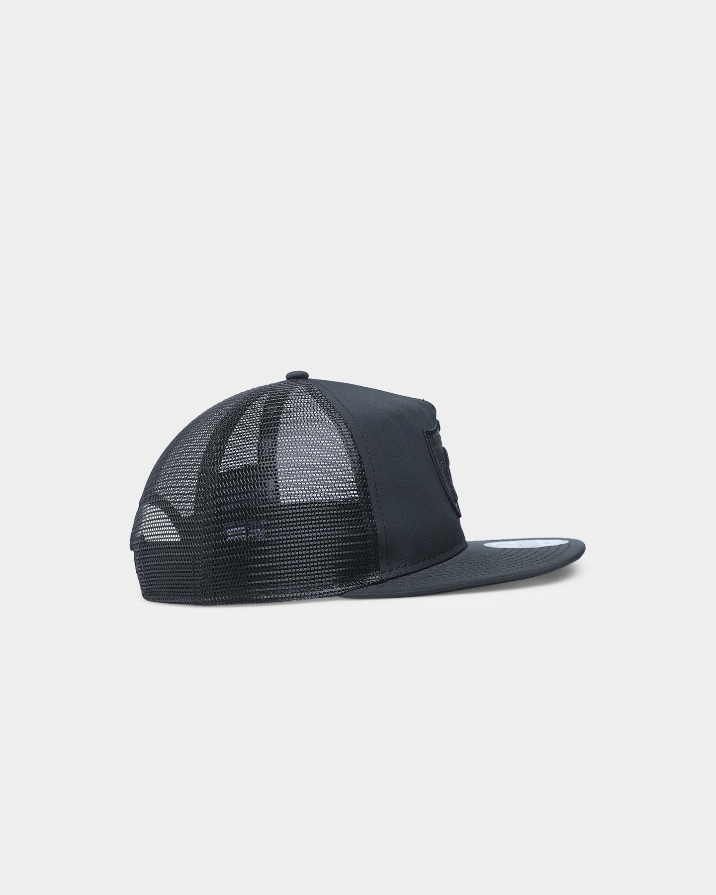 New Era Las Vegas Raiders Trucker Golfer Snapback Black/Black