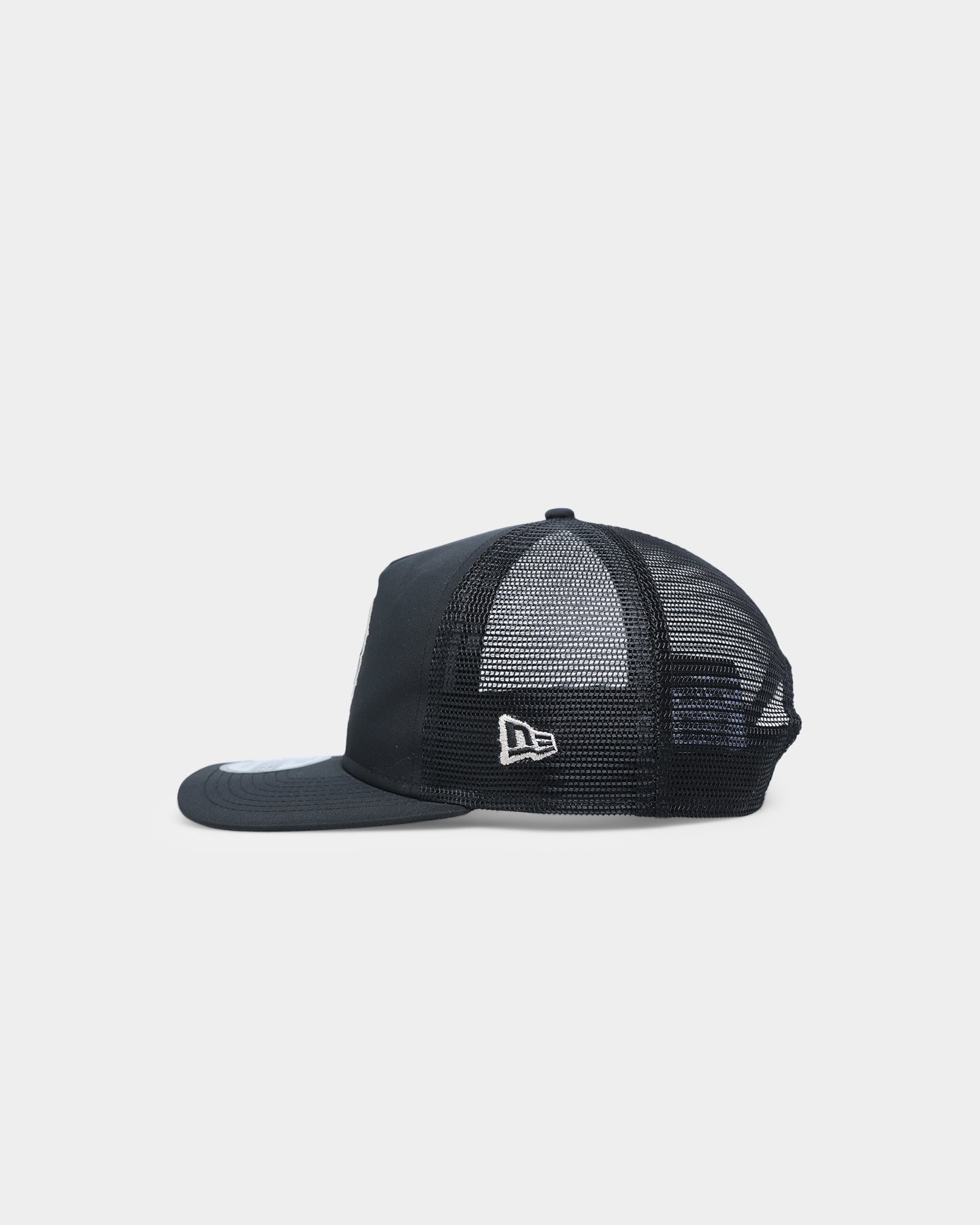 New Era Boston Red Sox 'Black Stone' Prolight Old Golfer Trucker Snapback Black/Stone