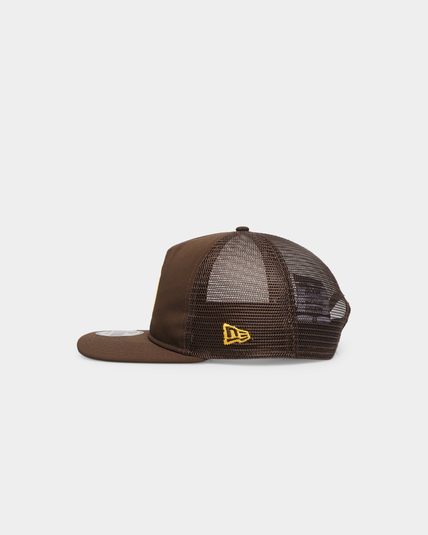 New Era San Diego Padres 'OG Team Colour' Prolight Old Golfer Trucker Snapback OTC