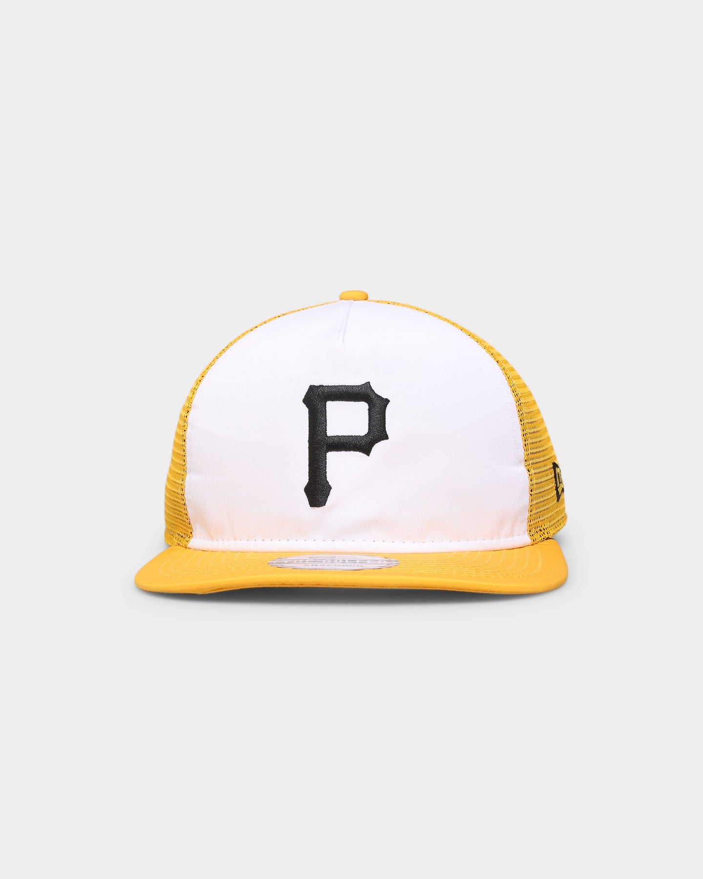 New Era Pittsburg Pirates 'Team Two-Tone' Prolight Old Golfer Trucker Snapback White/OTC