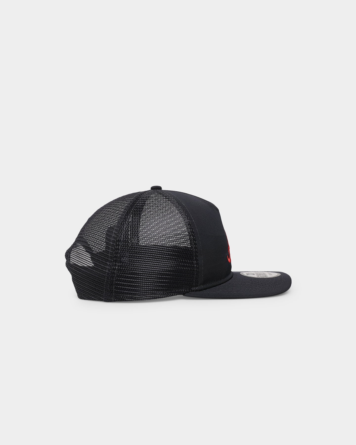 New Era Atlanta Braves 'OG Team Colour' Prolight Old Golfer Trucker Snapback OTC