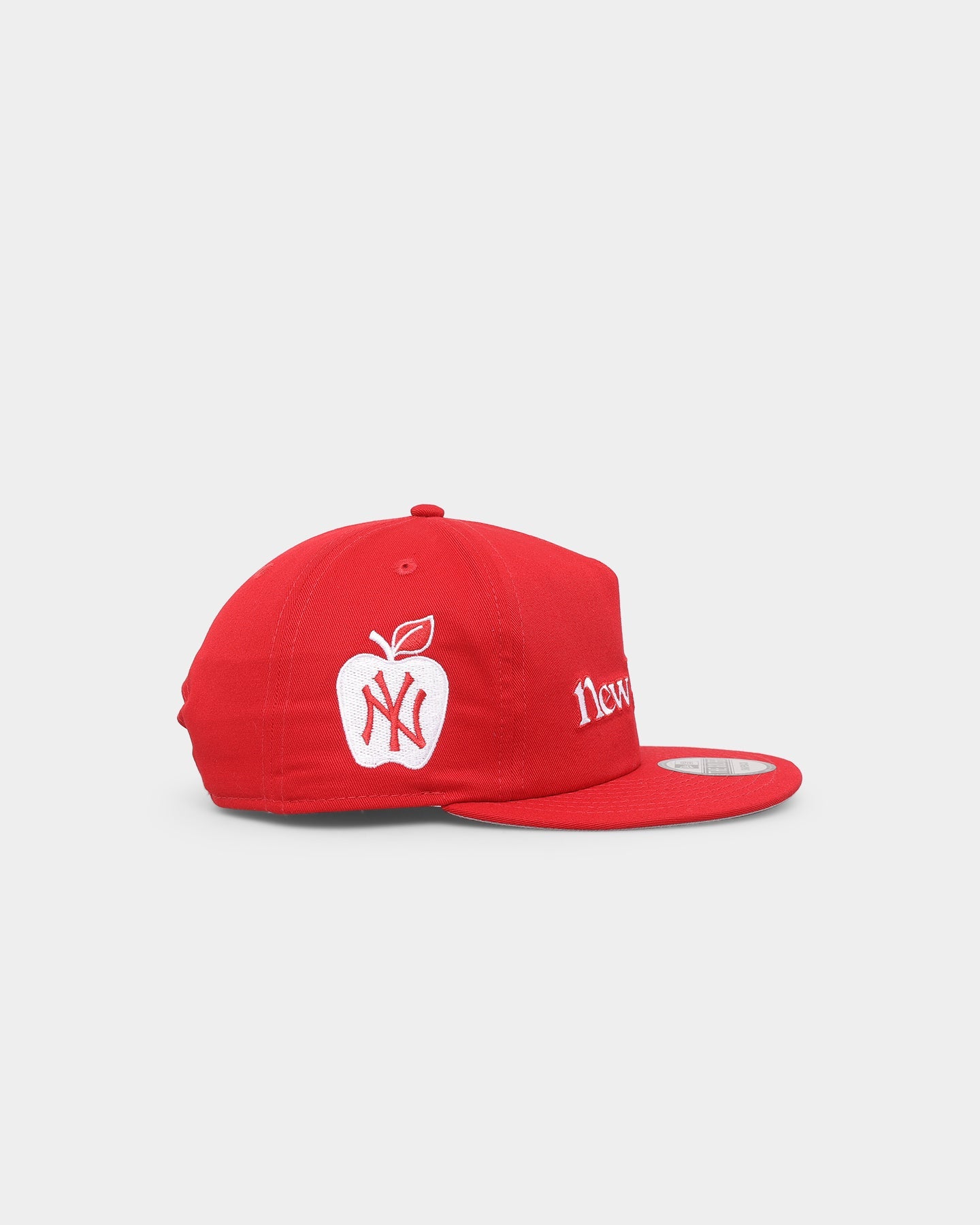New Era New York Yankees 'Big Apple' Old Golfer Snapback Scarlet/White