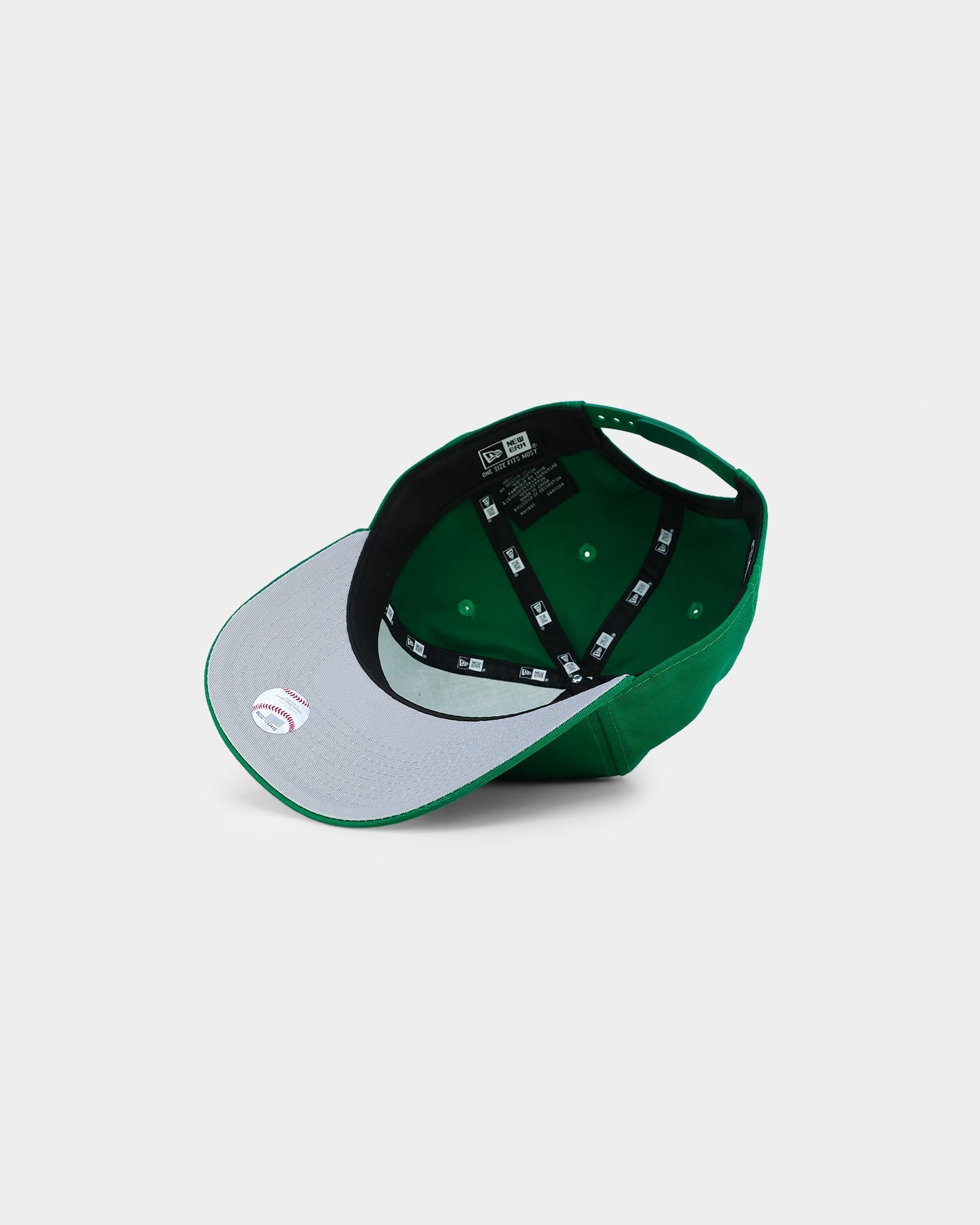 New Era New York Yankees 'Kelly Green Embossed Logo' Old Golfer Snapback Kelly Green