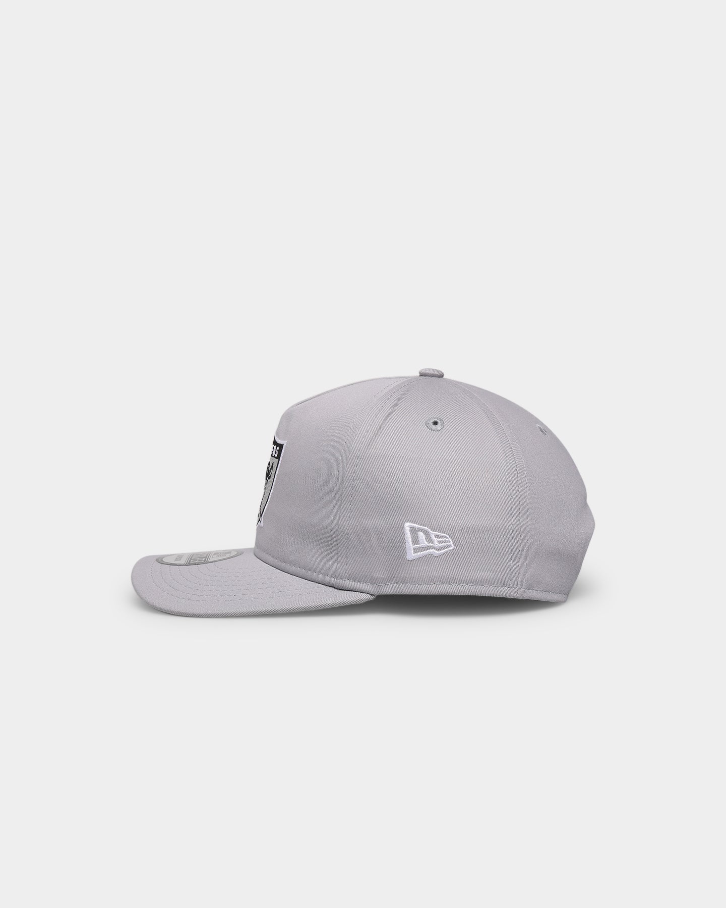 New Era Oakland Raiders 'Koala Grey' Old Golfer Snapback Grey/White