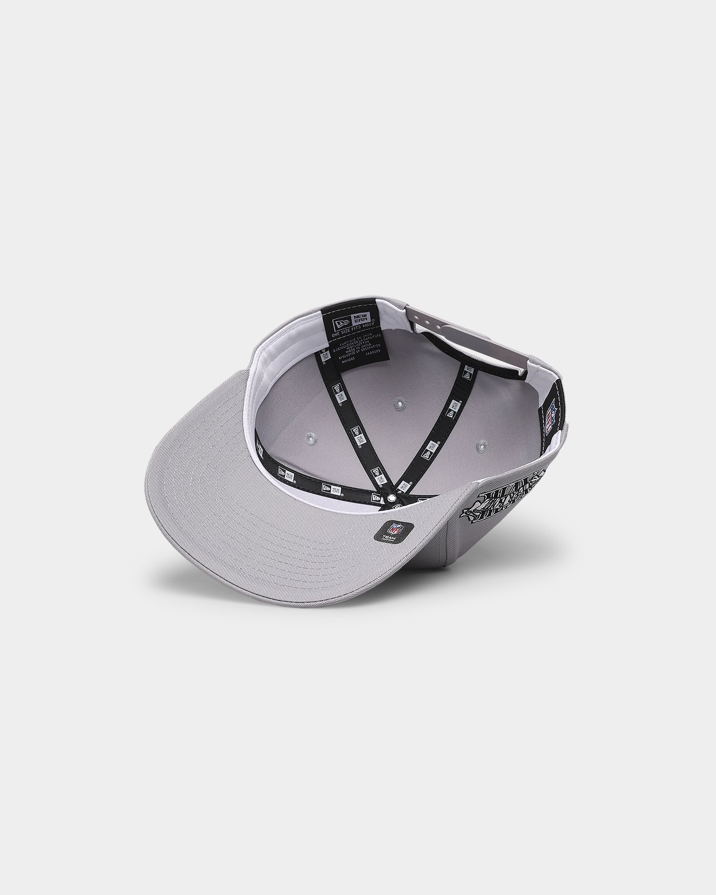 New Era Oakland Raiders 'Koala Grey' Old Golfer Snapback Grey/White