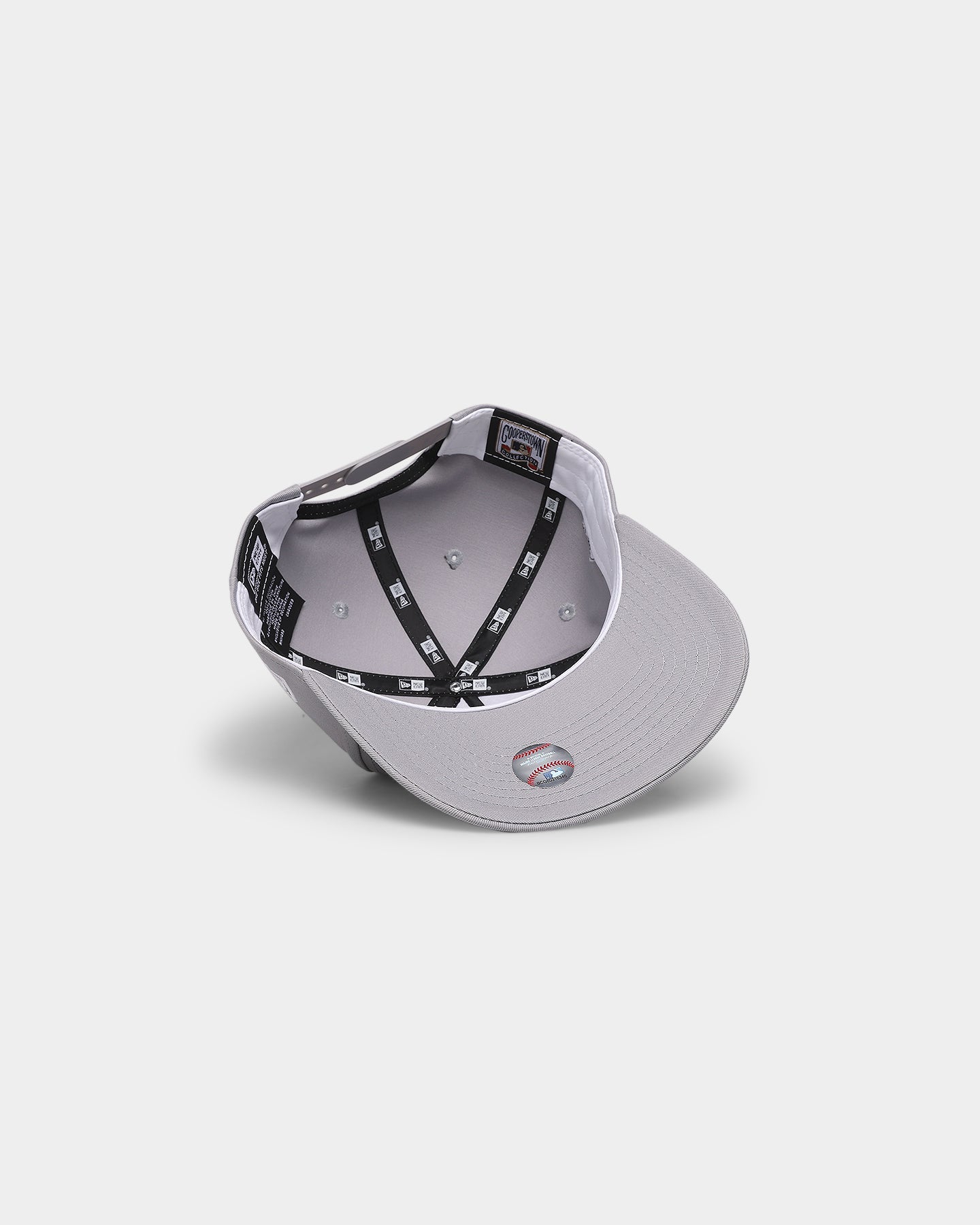 New Era New York Yankees 'Koala Grey' Old Golfer Snapback Grey/White