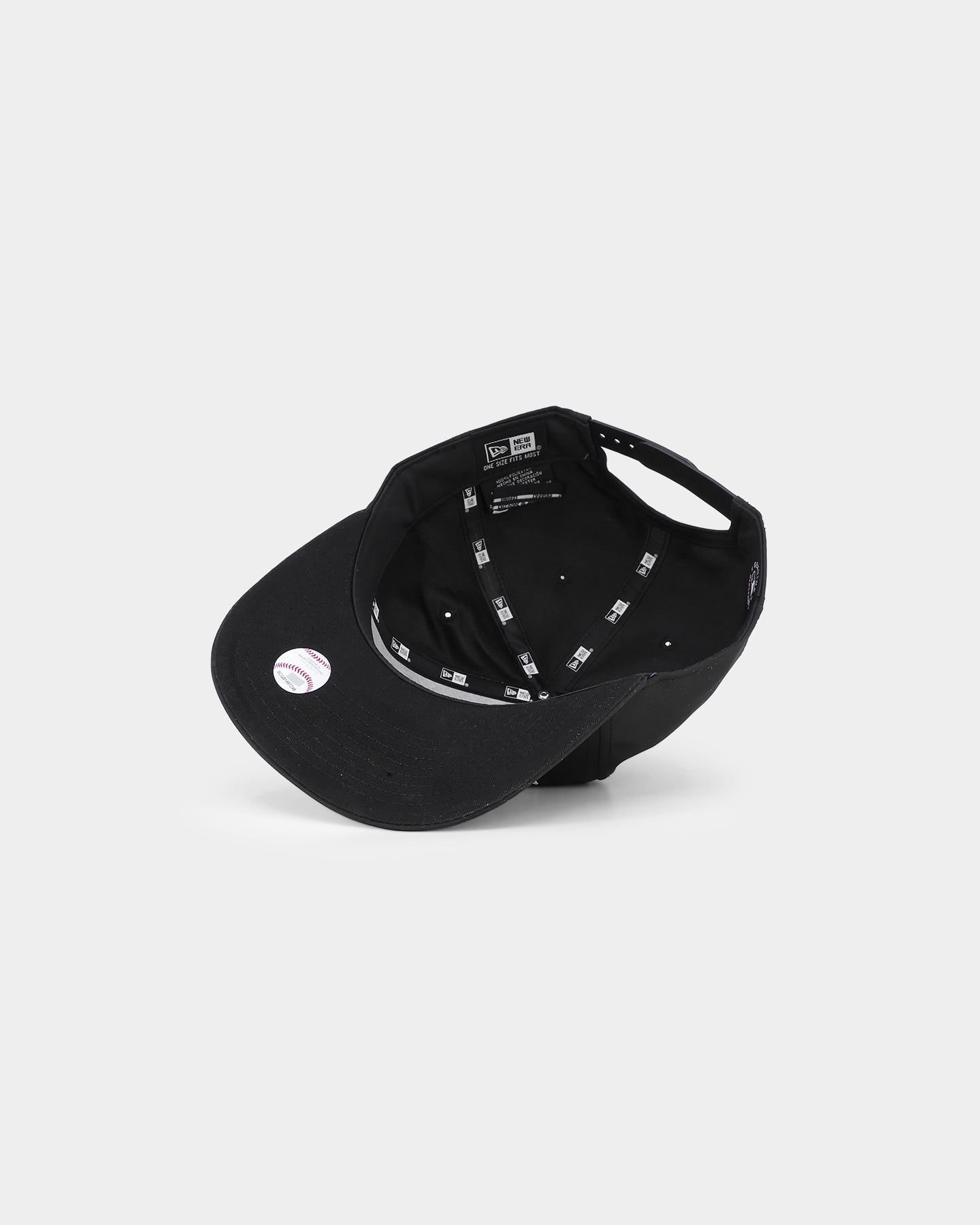 New Era New York Yankees 'Black Chrome Script' Prolight Old Golfer Snapback Black