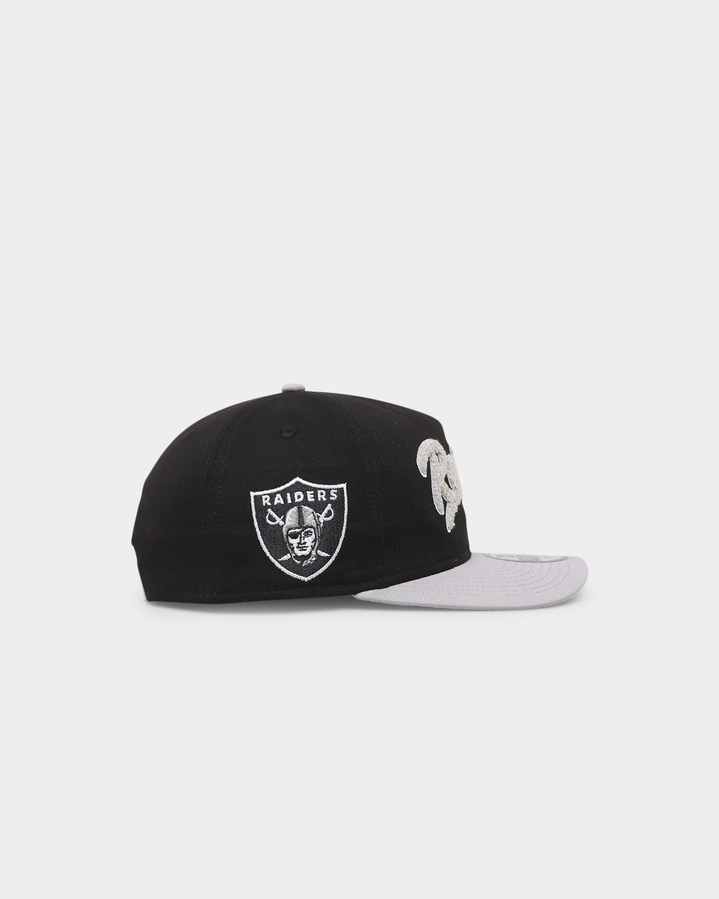 New Era Las Vegas Raiders 'Chenille' Golfer Snapback Black