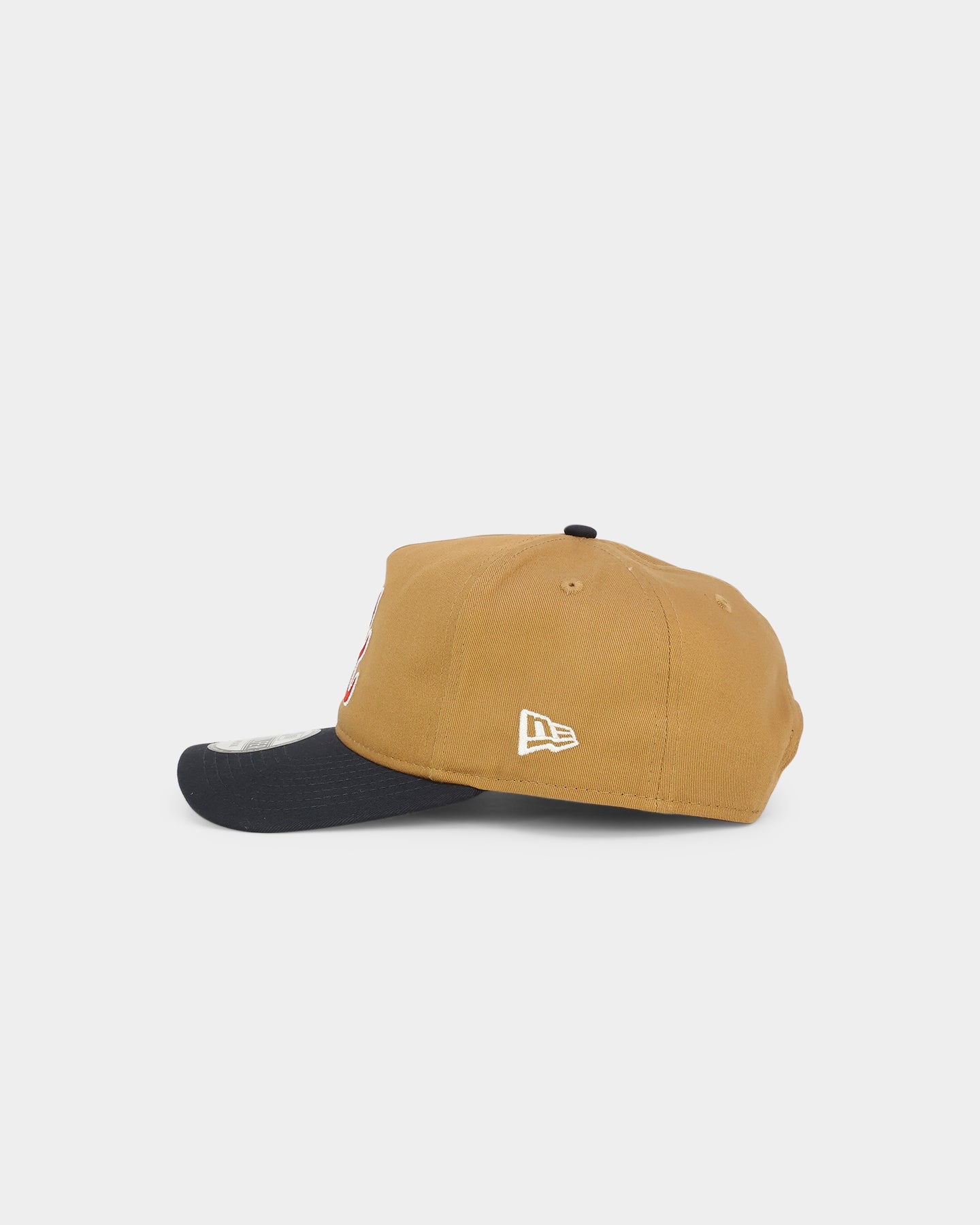 New Era Atlanta Braves 'Midnight Harvest 2-Tone' Old Golfer Snapback Wheat/Navy