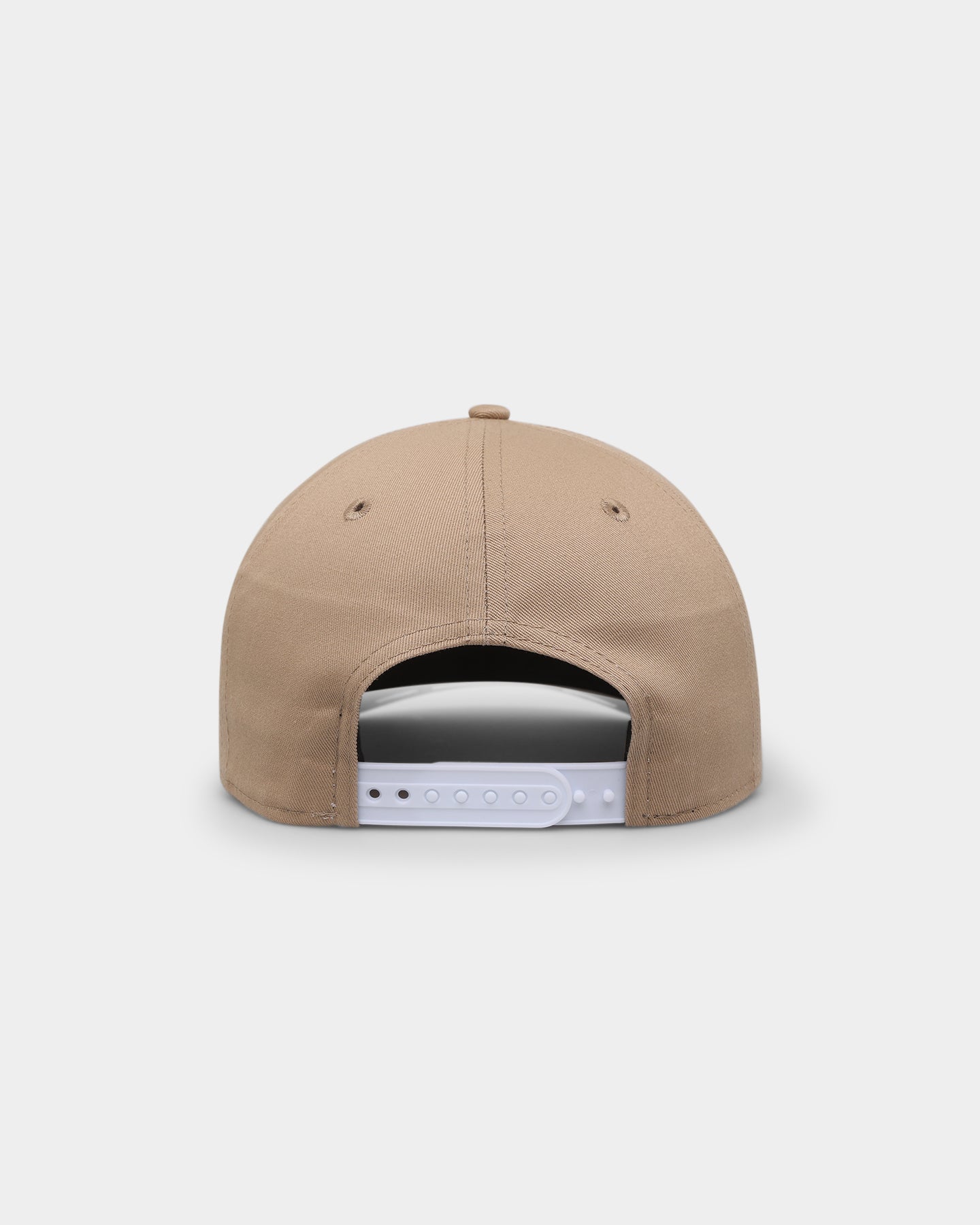 New Era Las Vegas Raiders Old Golfer Snapback Tumbleweed/White